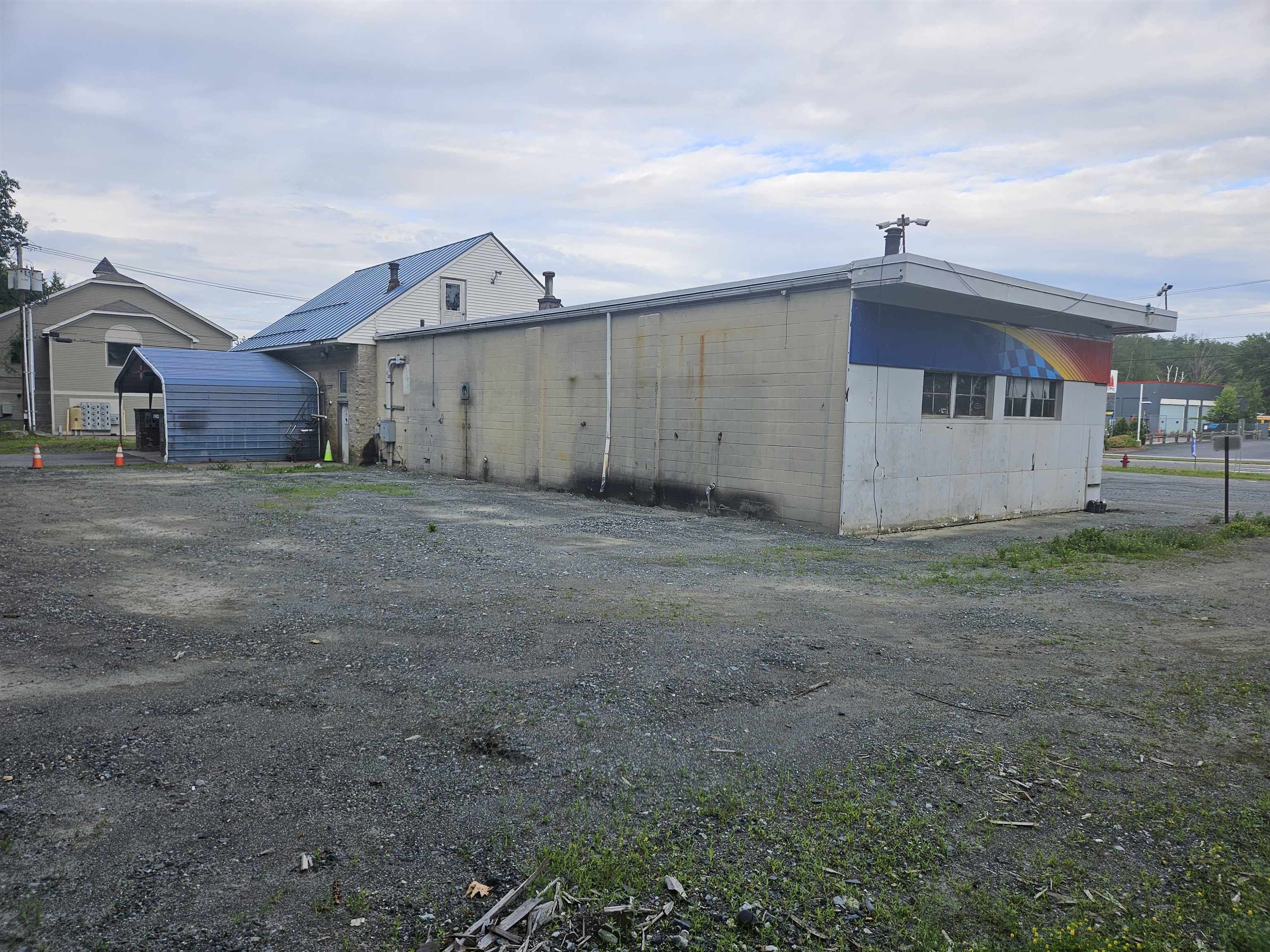 main property photo 11