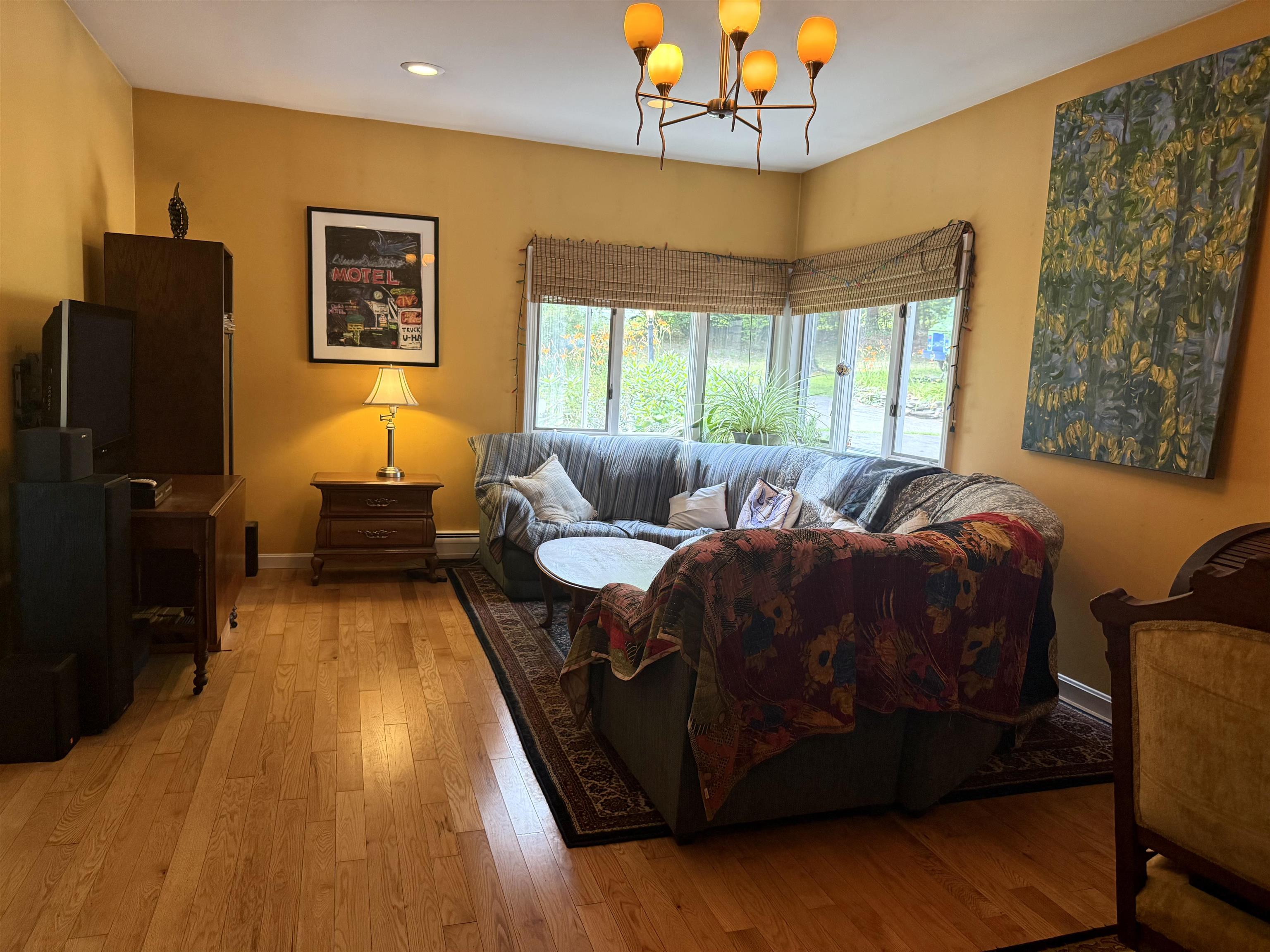 property viewer photo 12