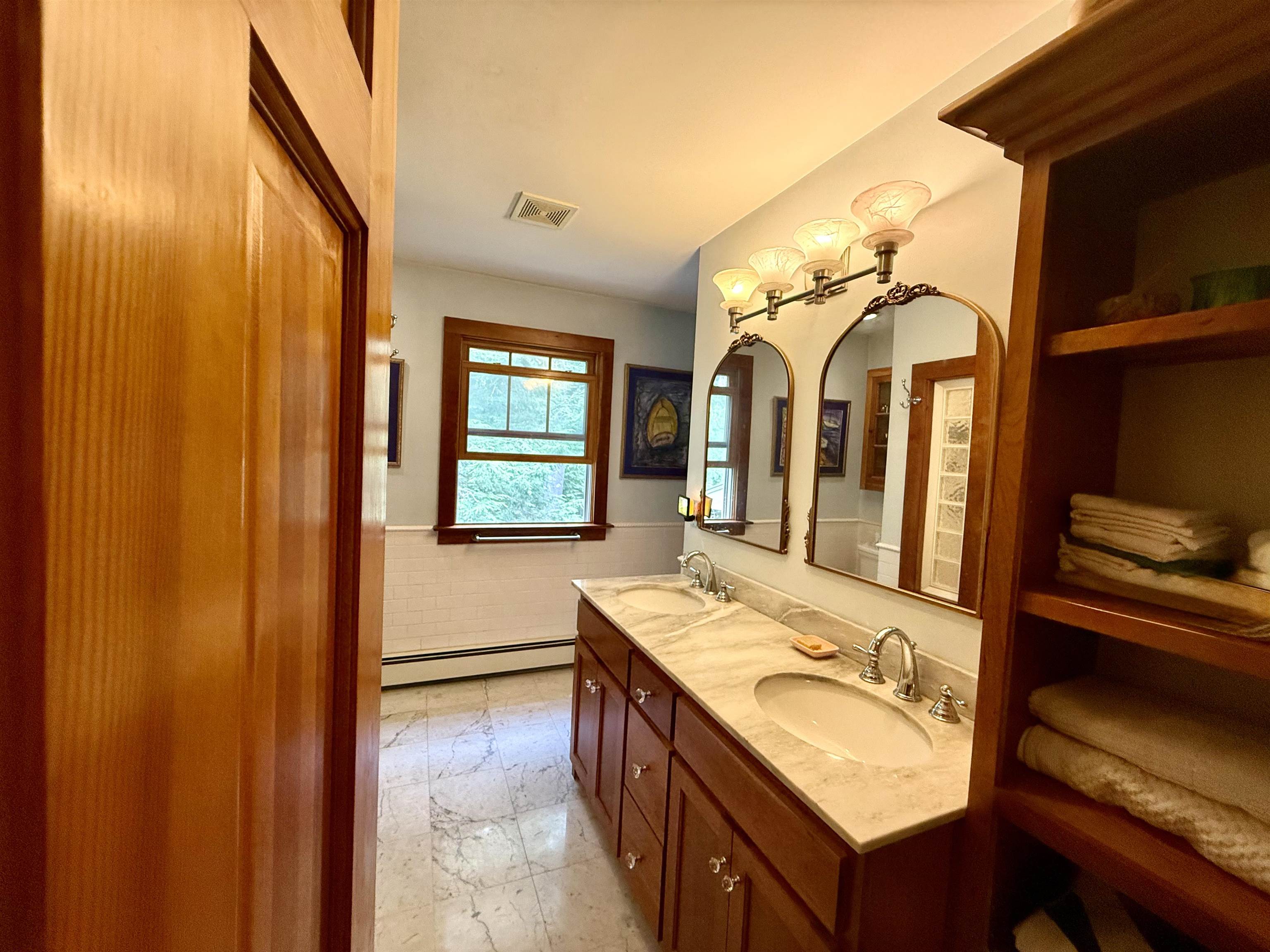 property viewer photo 15