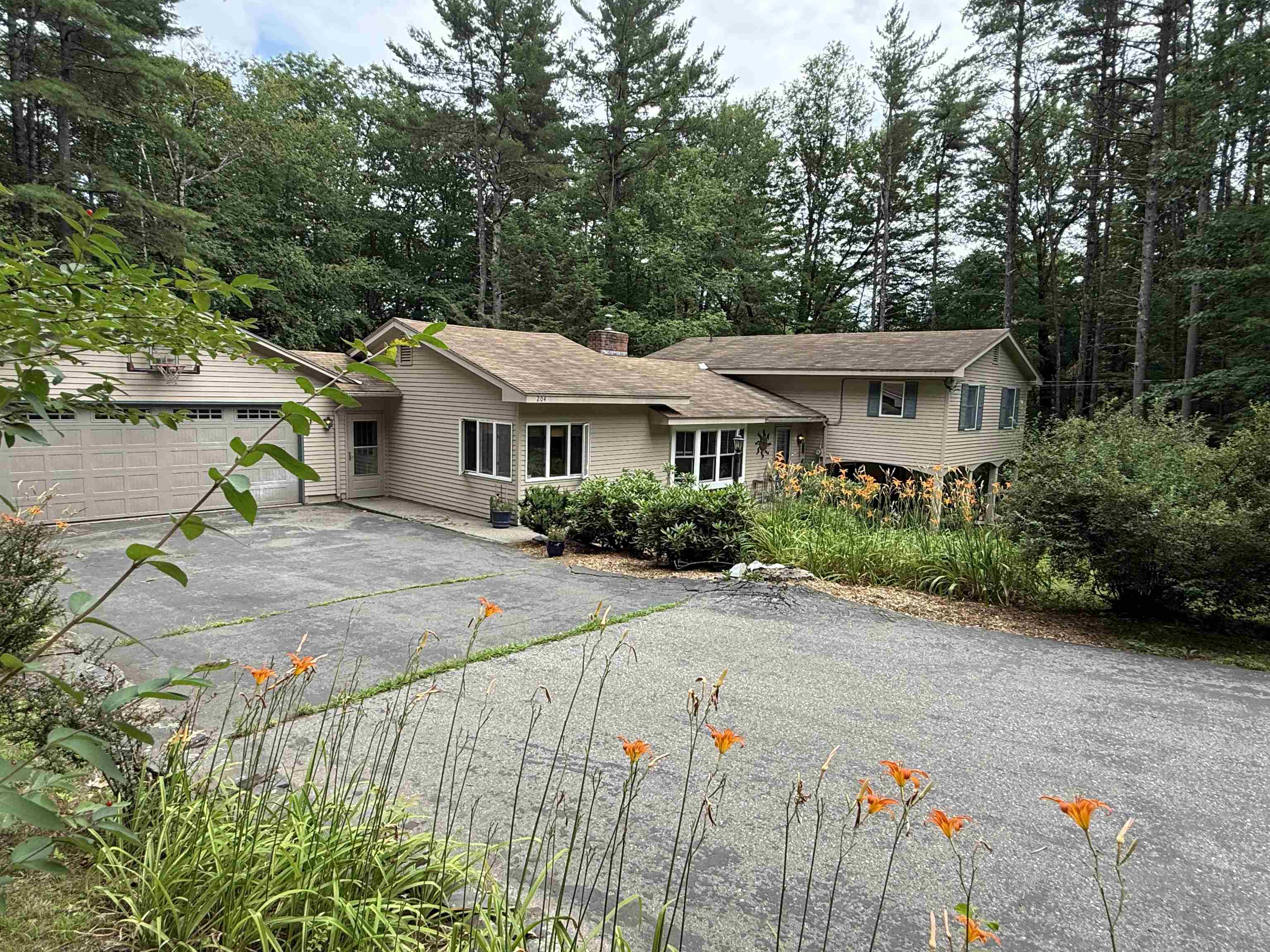 property viewer photo 3