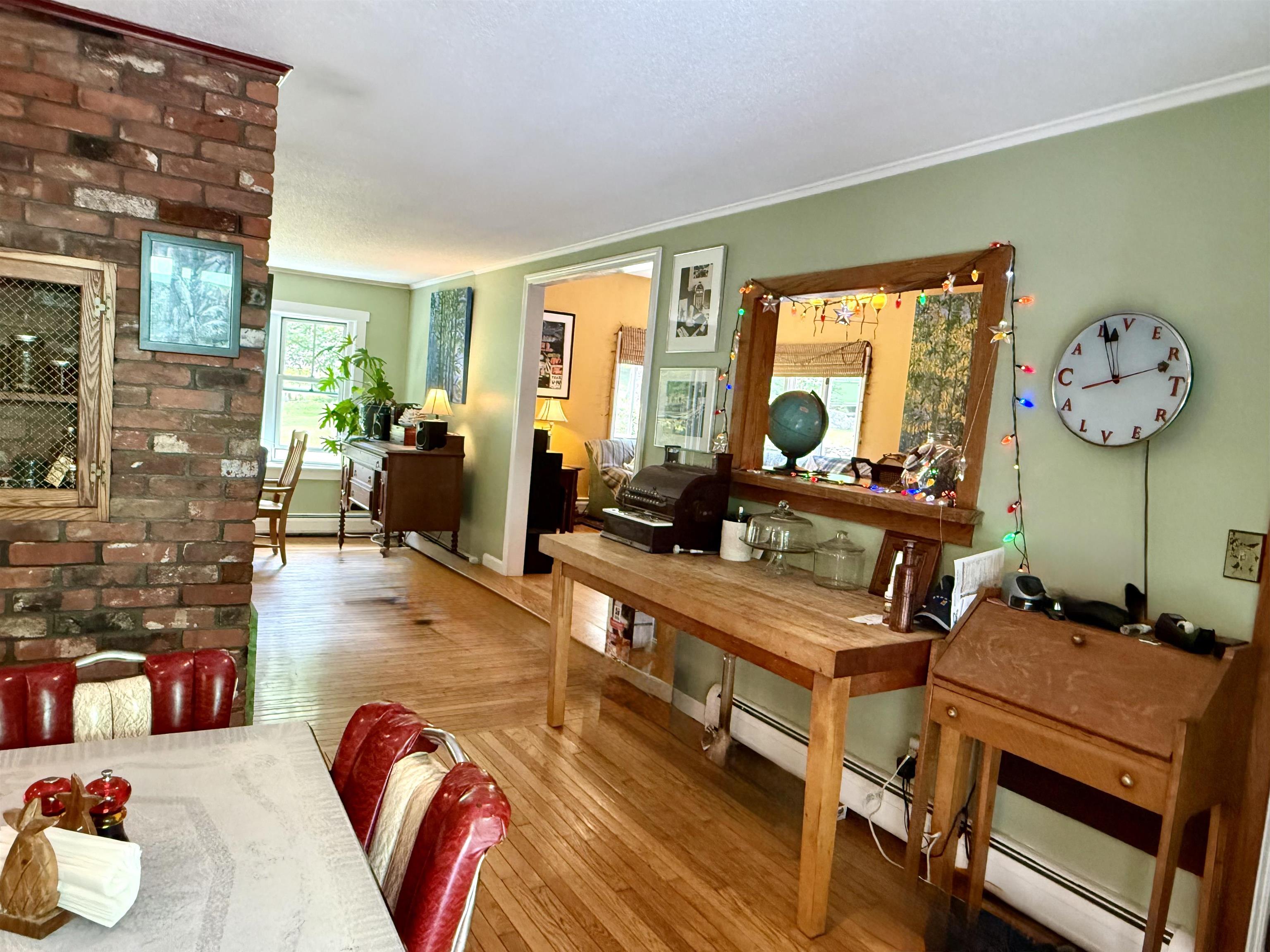 property viewer photo 9