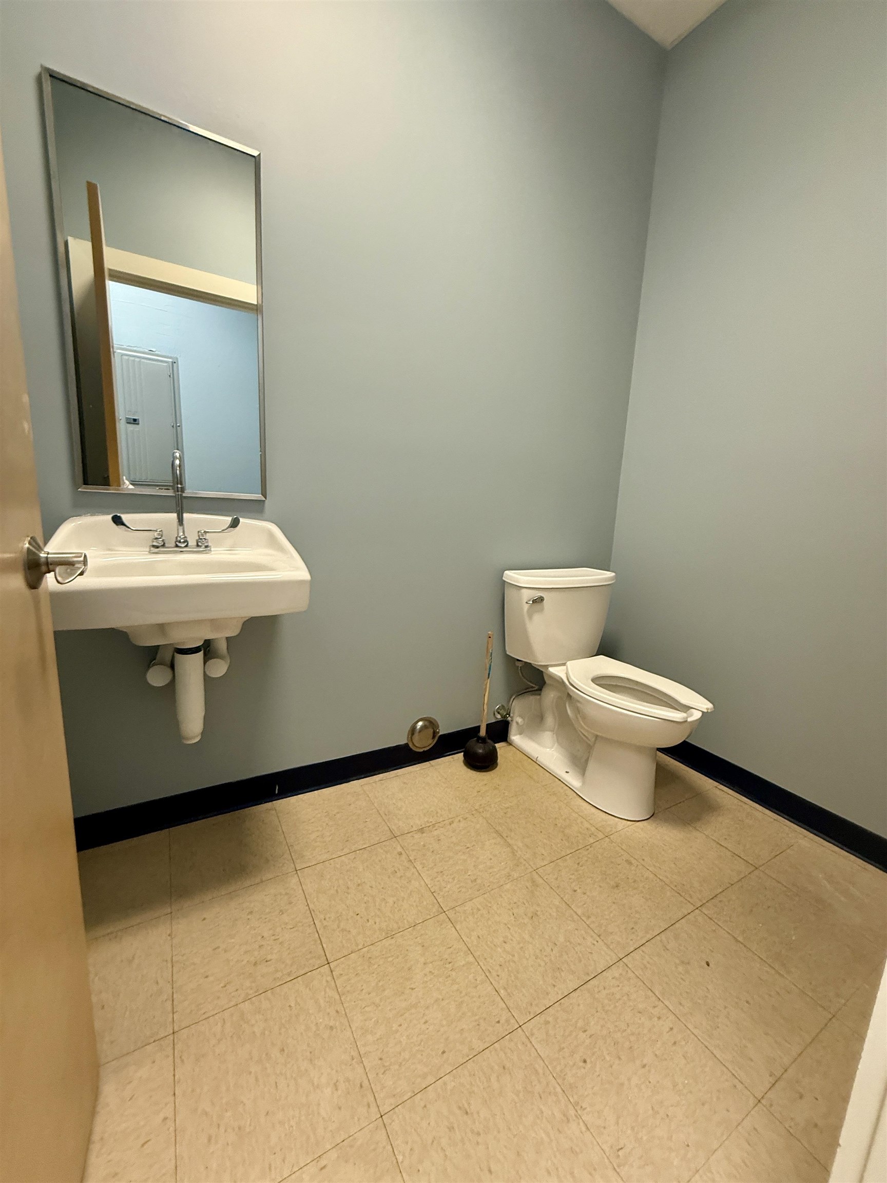 main property photo 15