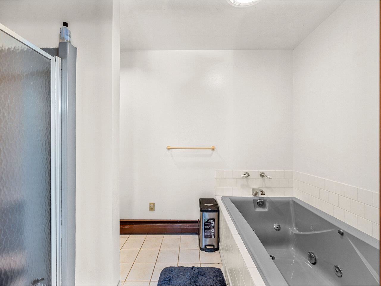 property viewer photo 27