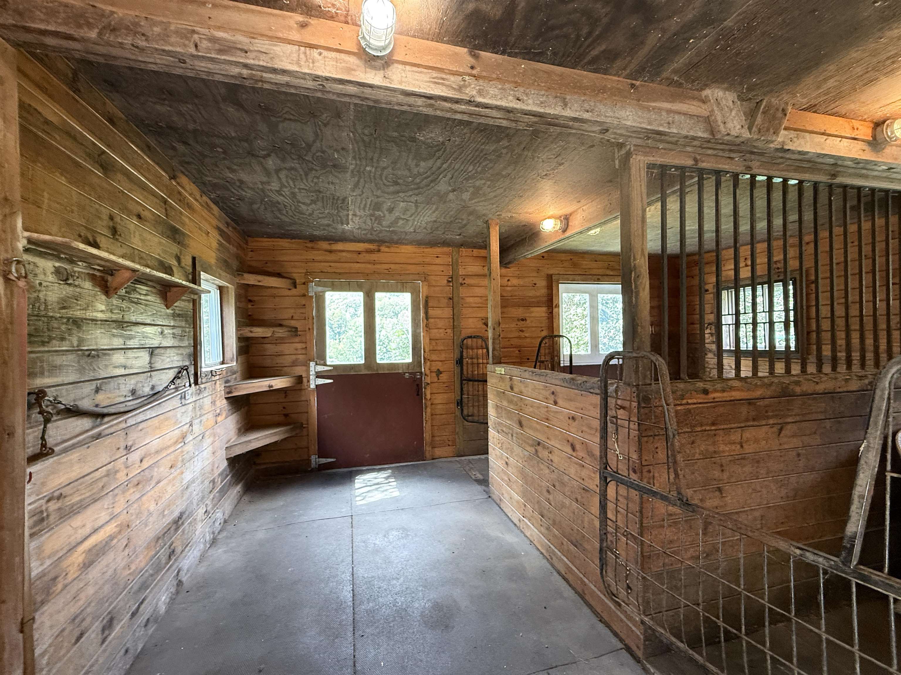 main property photo 14