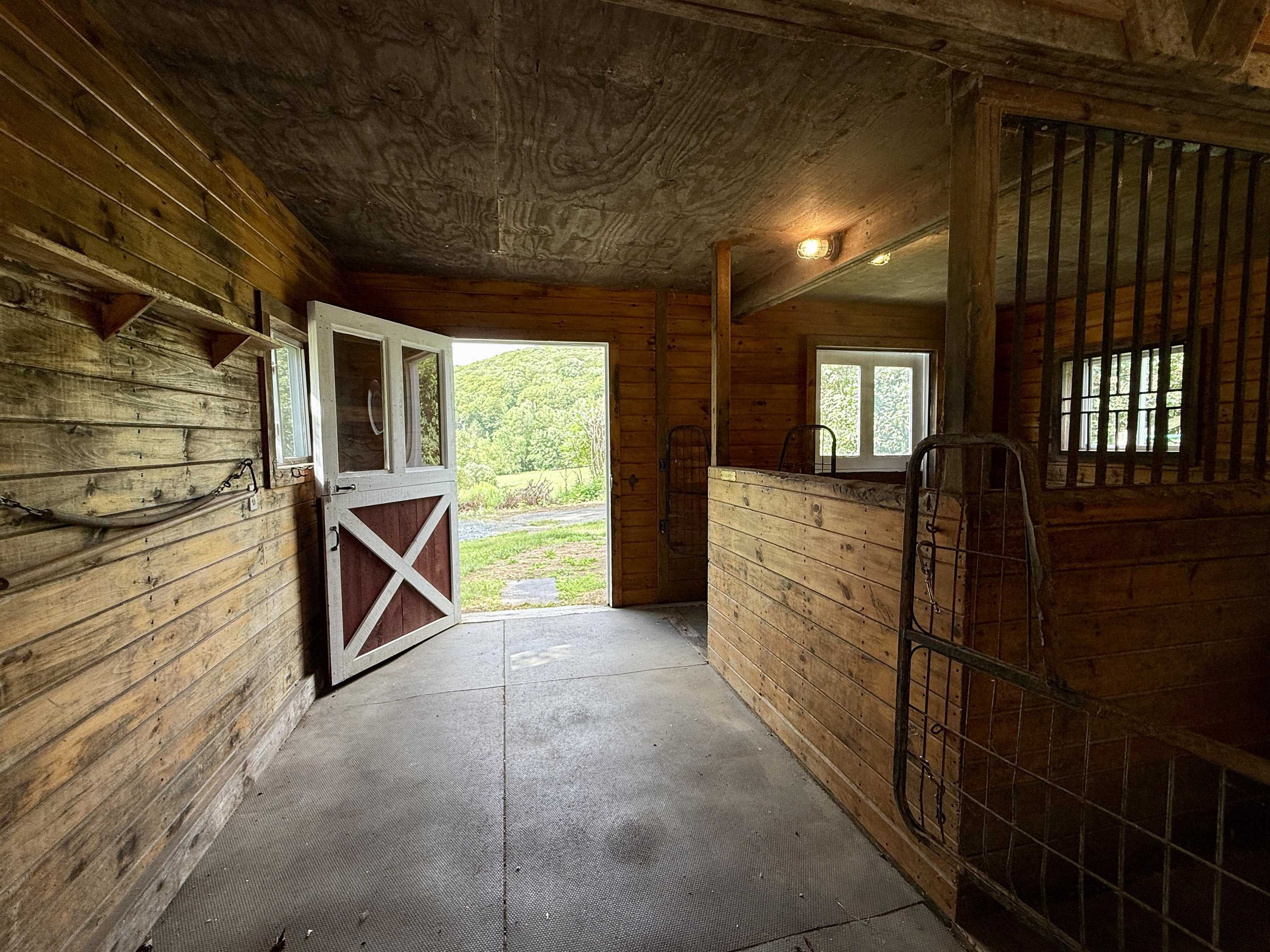 main property photo 15