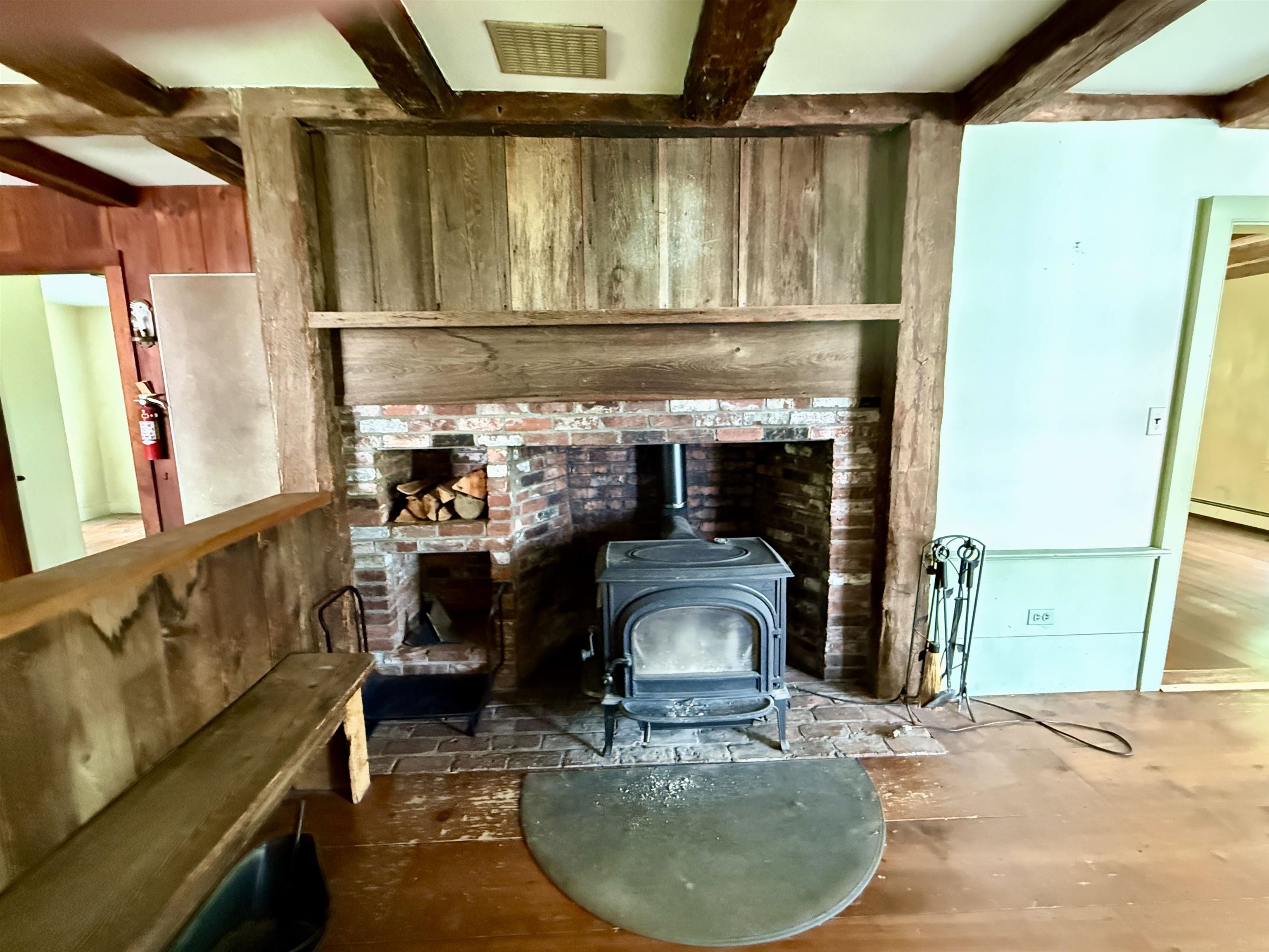 main property photo 17