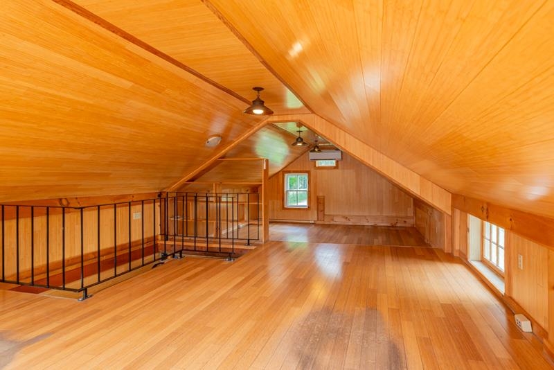 property viewer photo 26