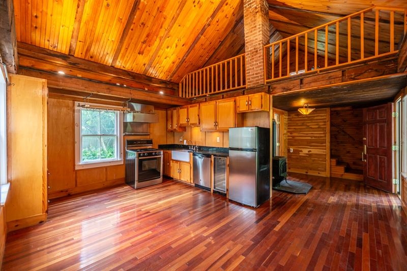 property viewer photo 3