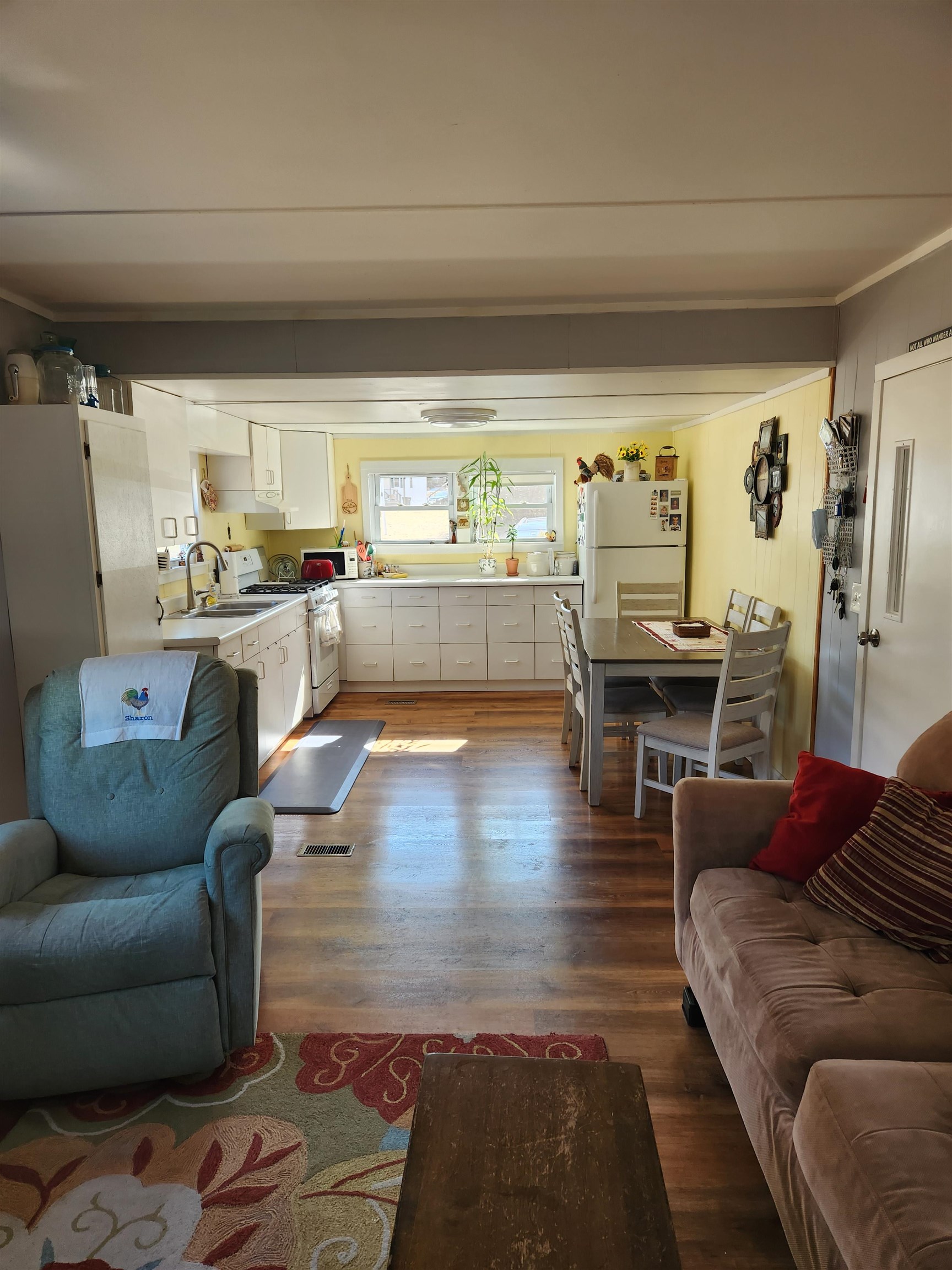 property viewer photo 7