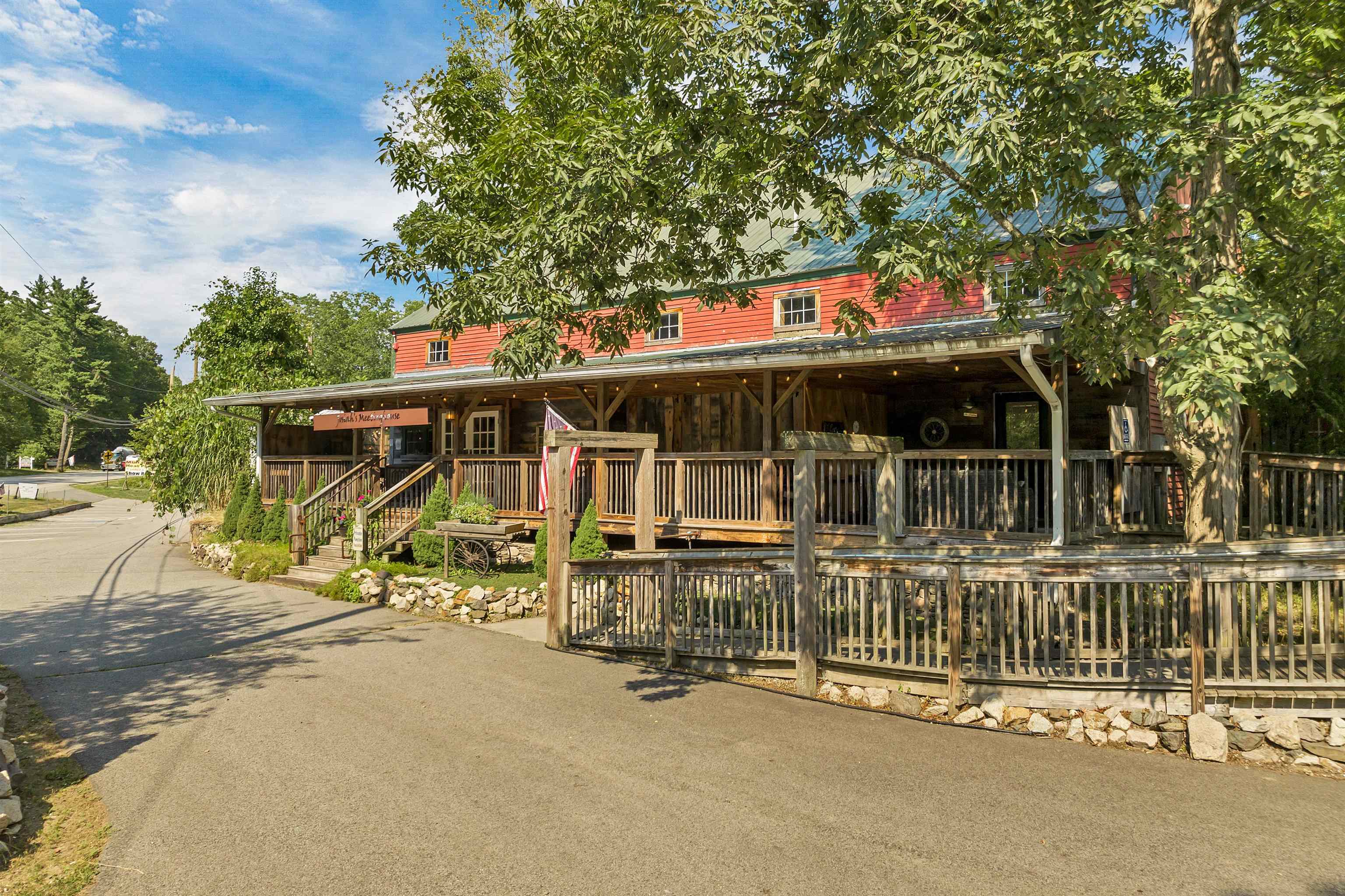 main property photo 32