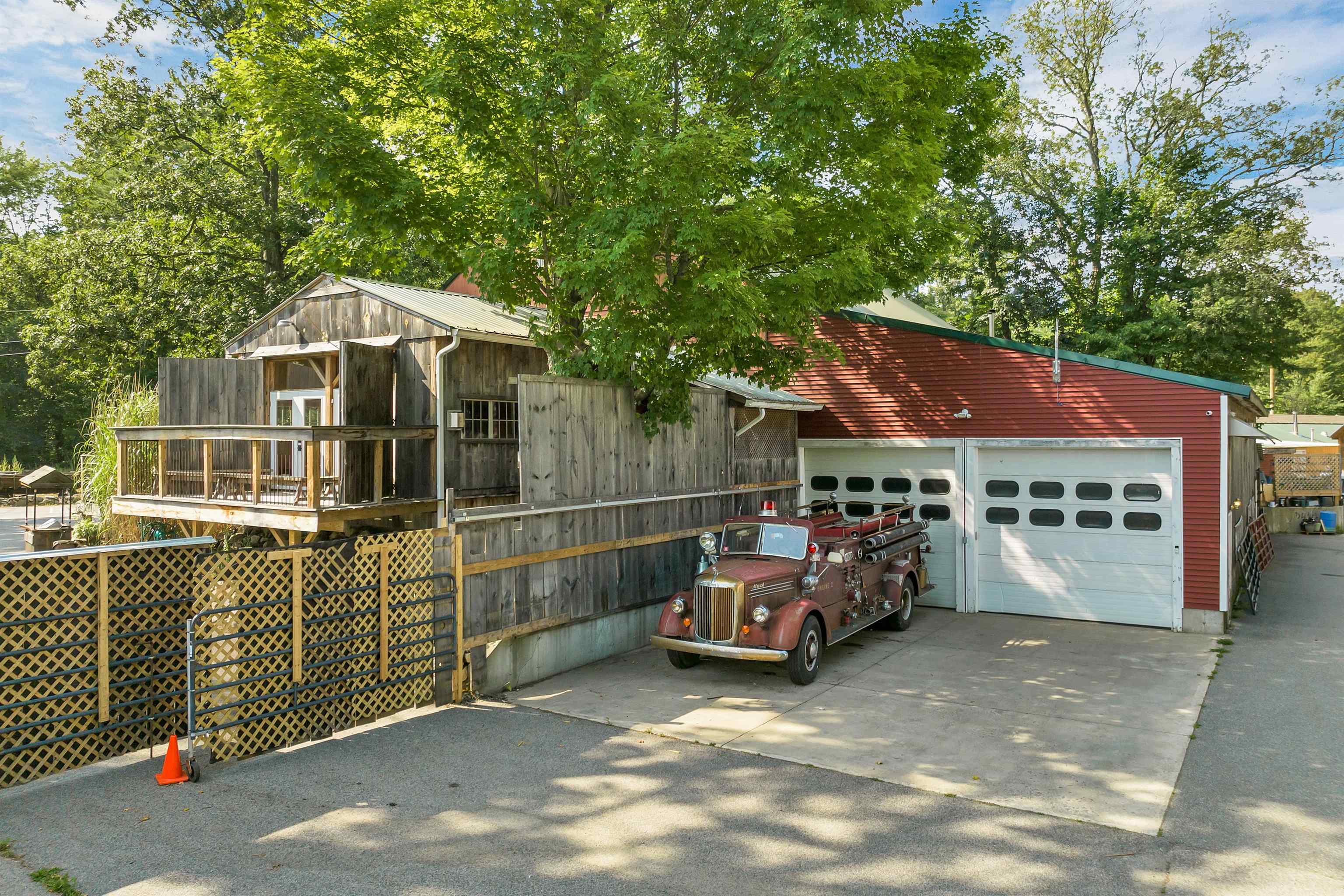 main property photo 35