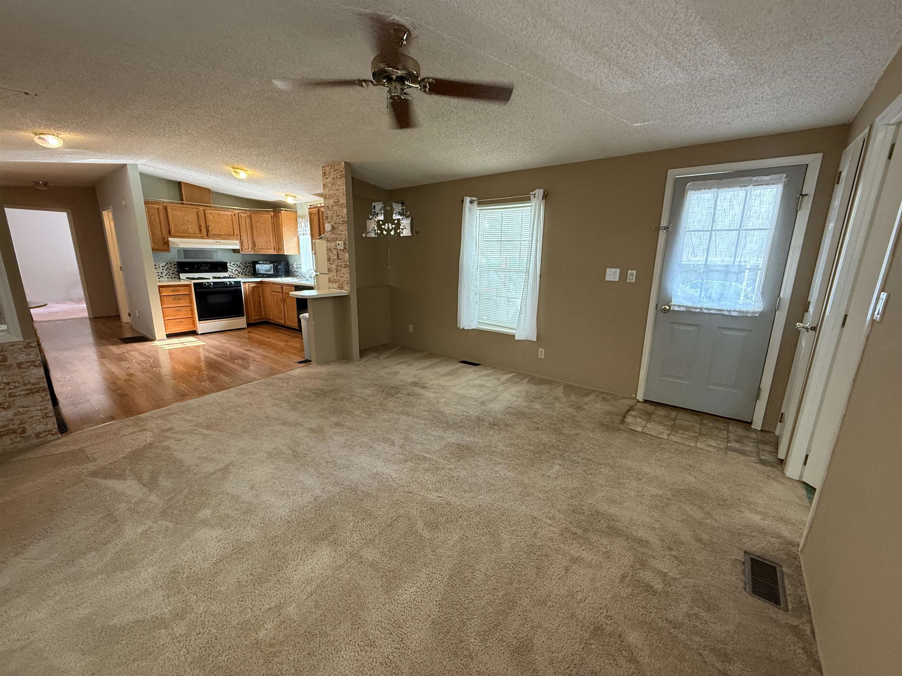 property viewer photo 1