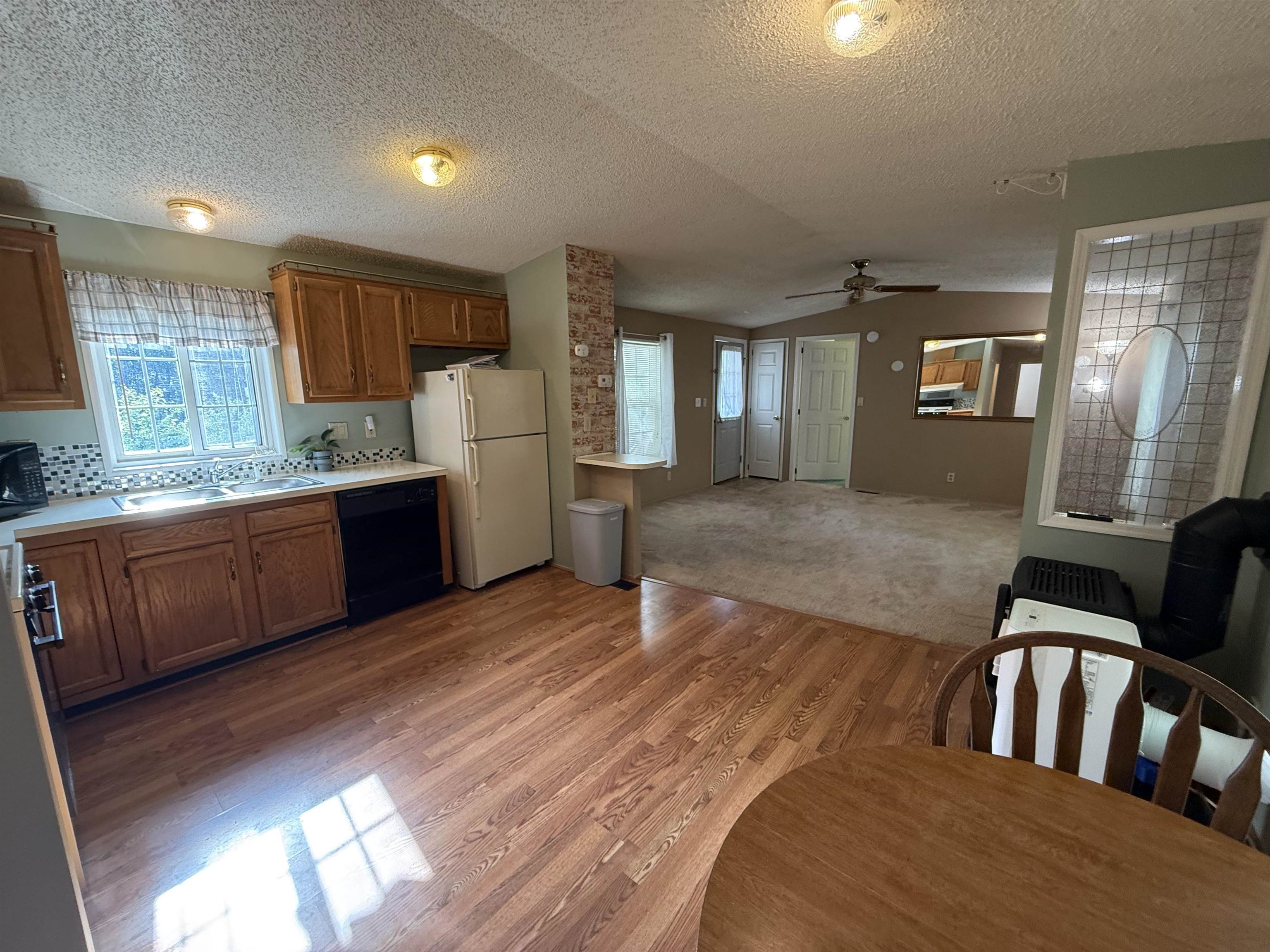 property viewer photo 11