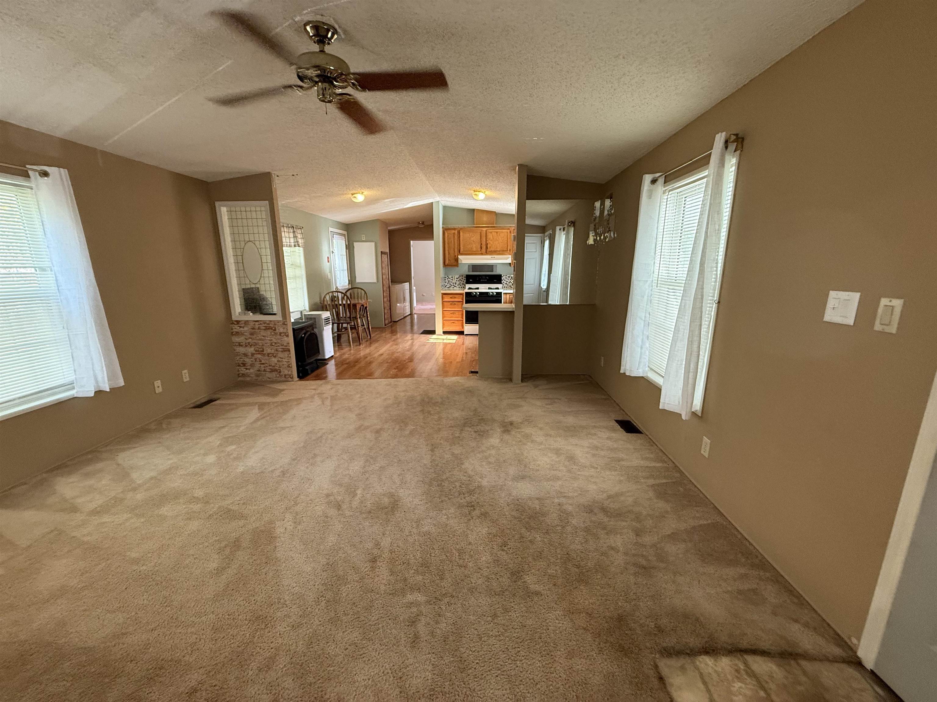 property viewer photo 2