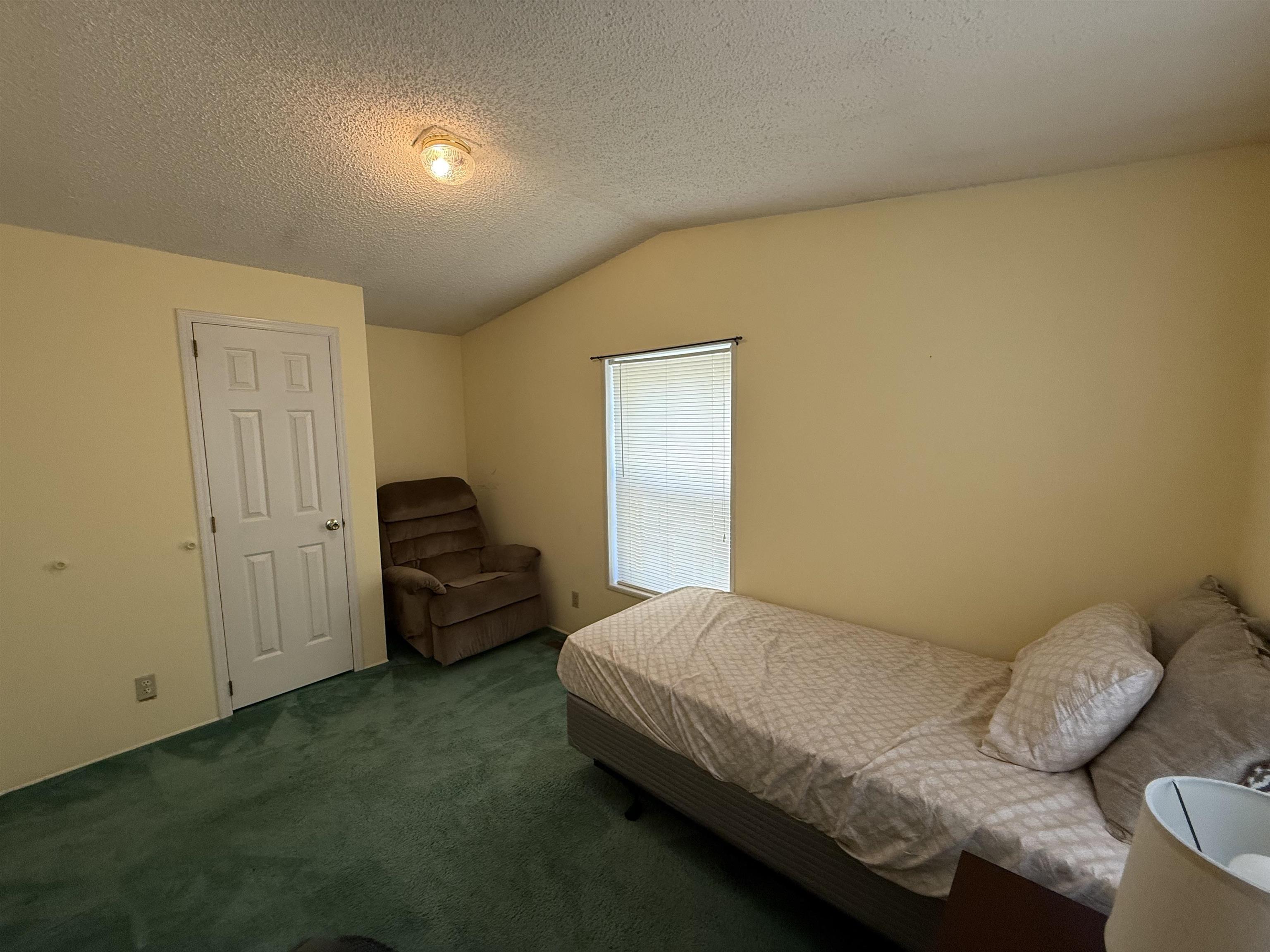 property viewer photo 5