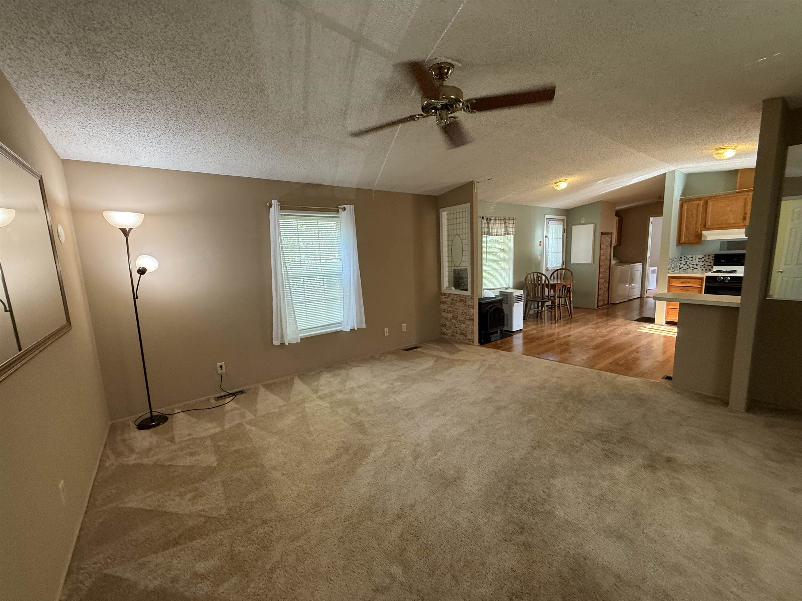 property viewer photo 7