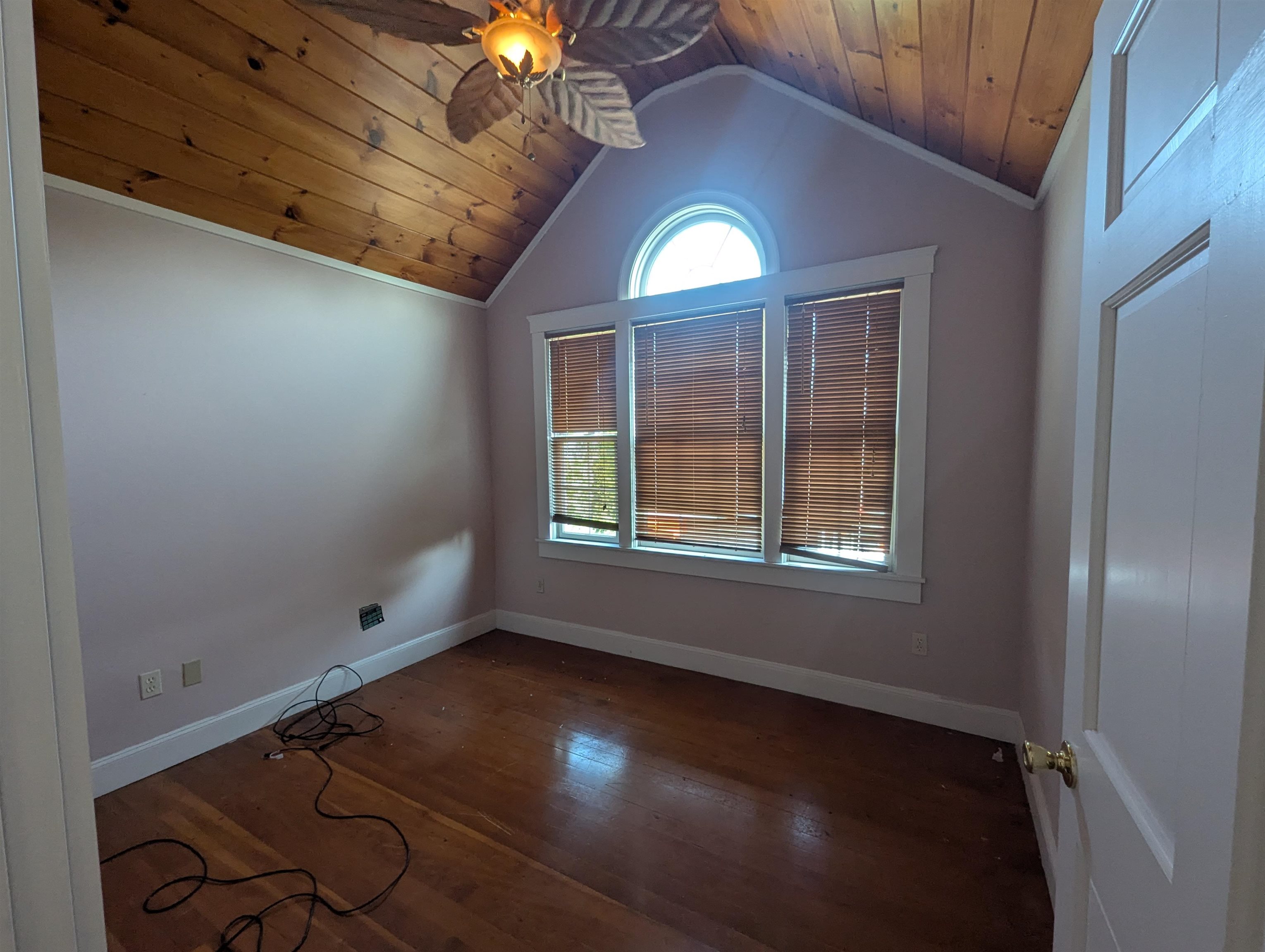 property viewer photo 16