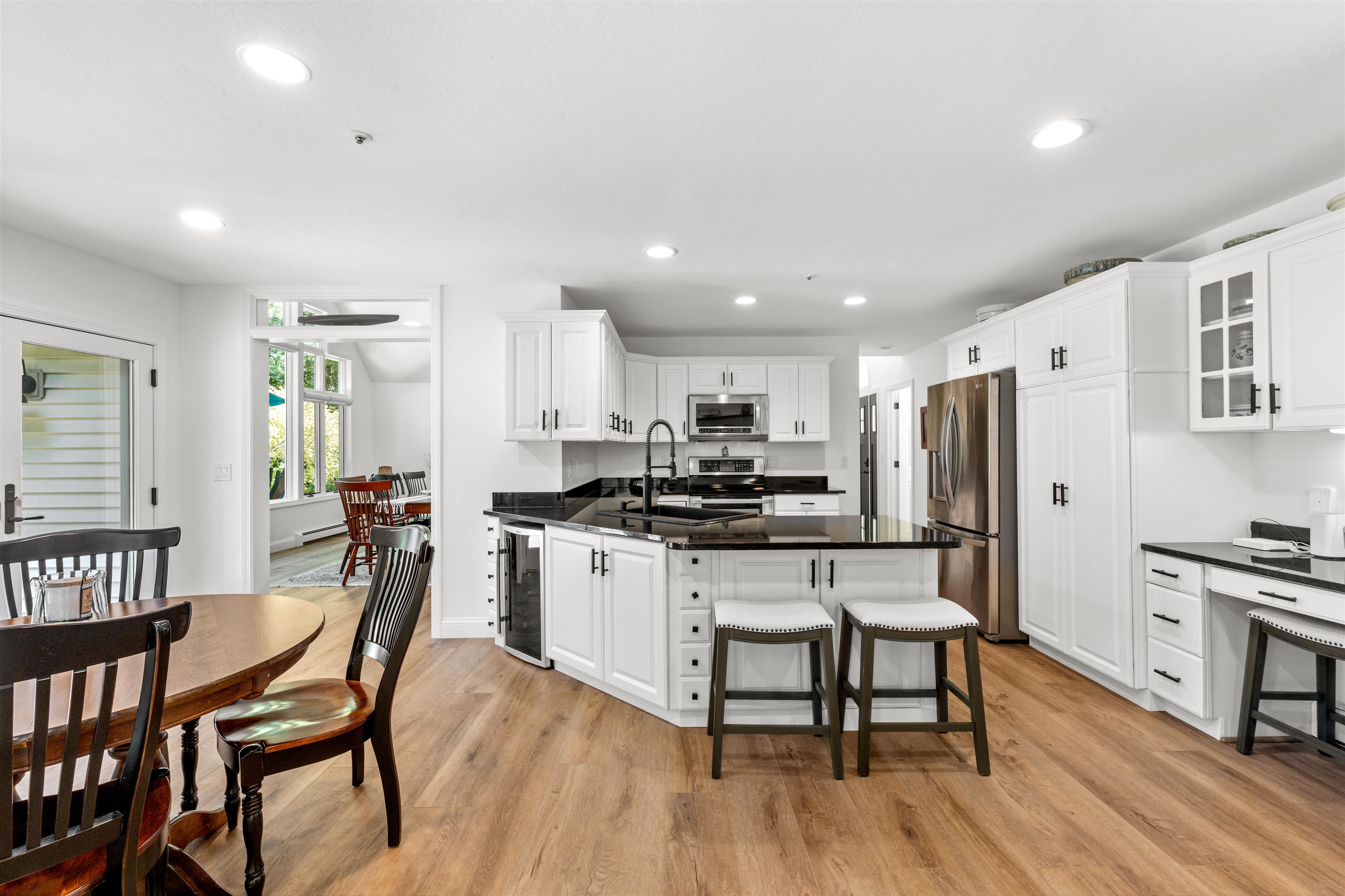 property viewer photo 13