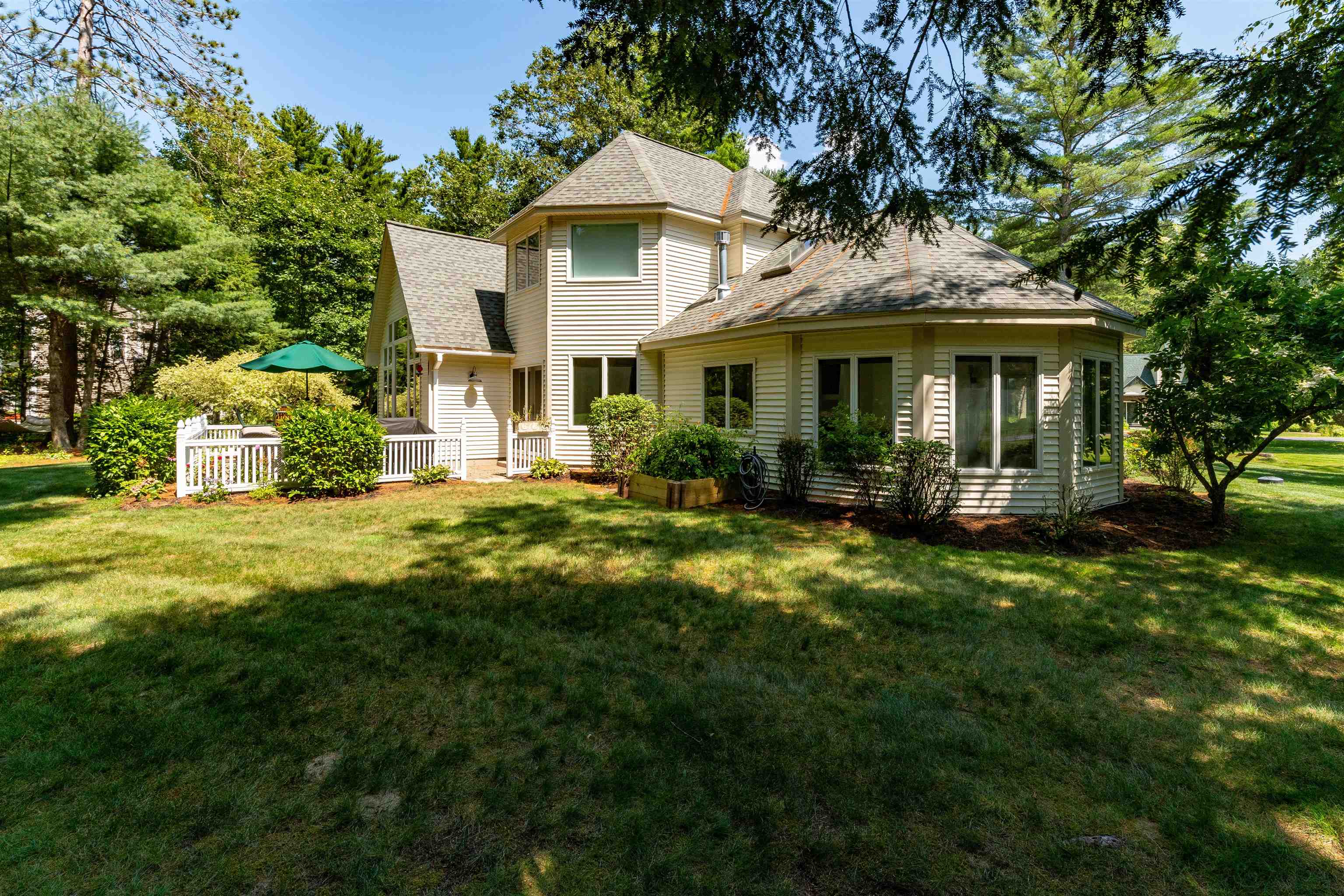property viewer photo 30