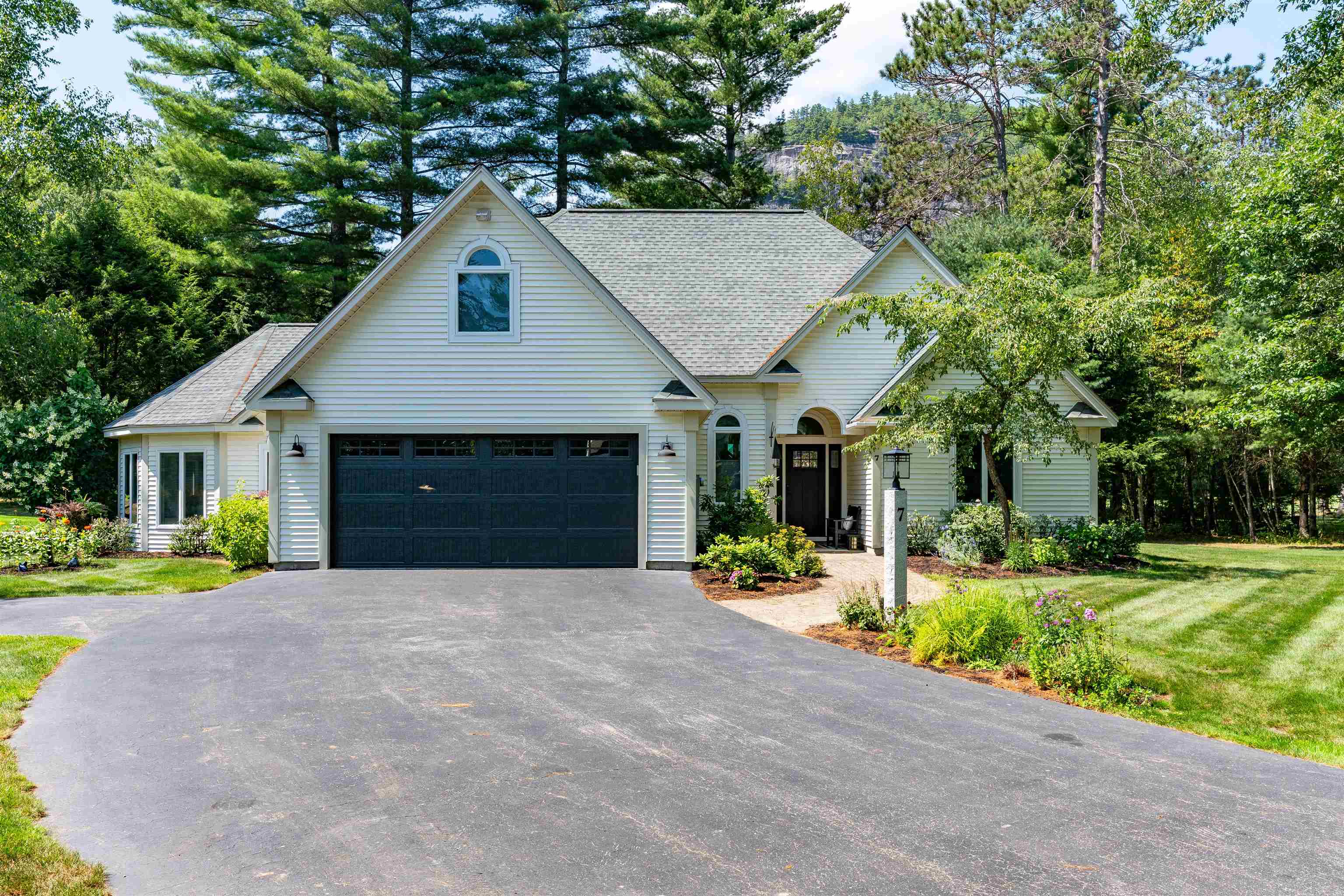 property viewer photo 40