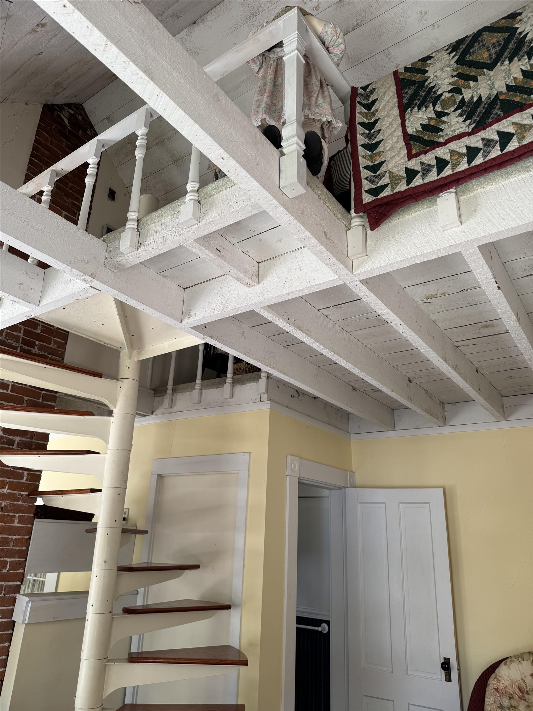 main property photo 27