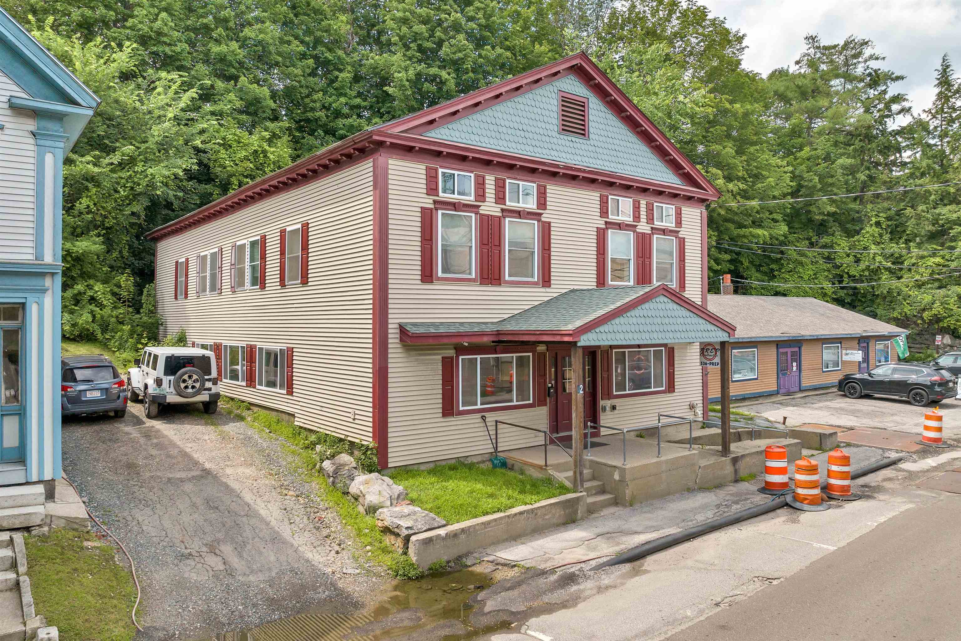 main property photo 32