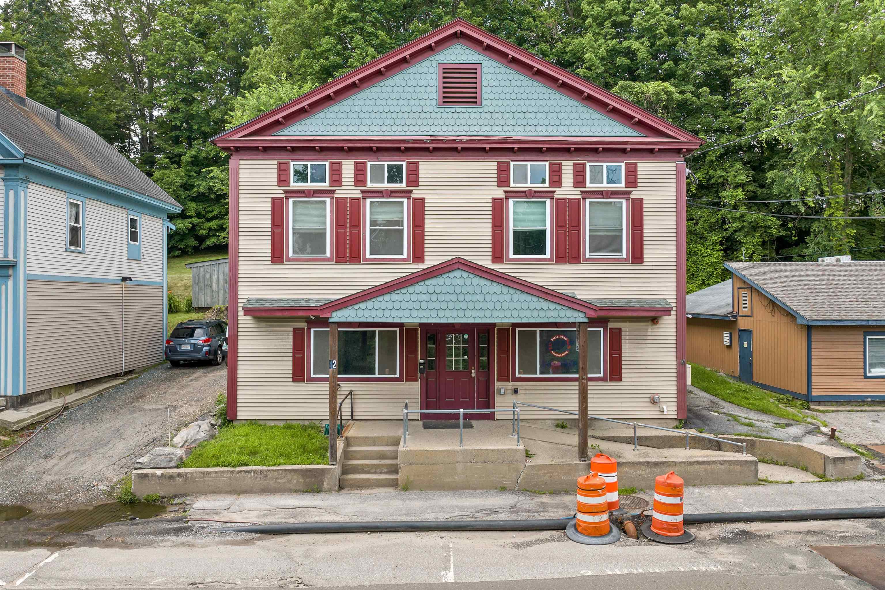 main property photo 33