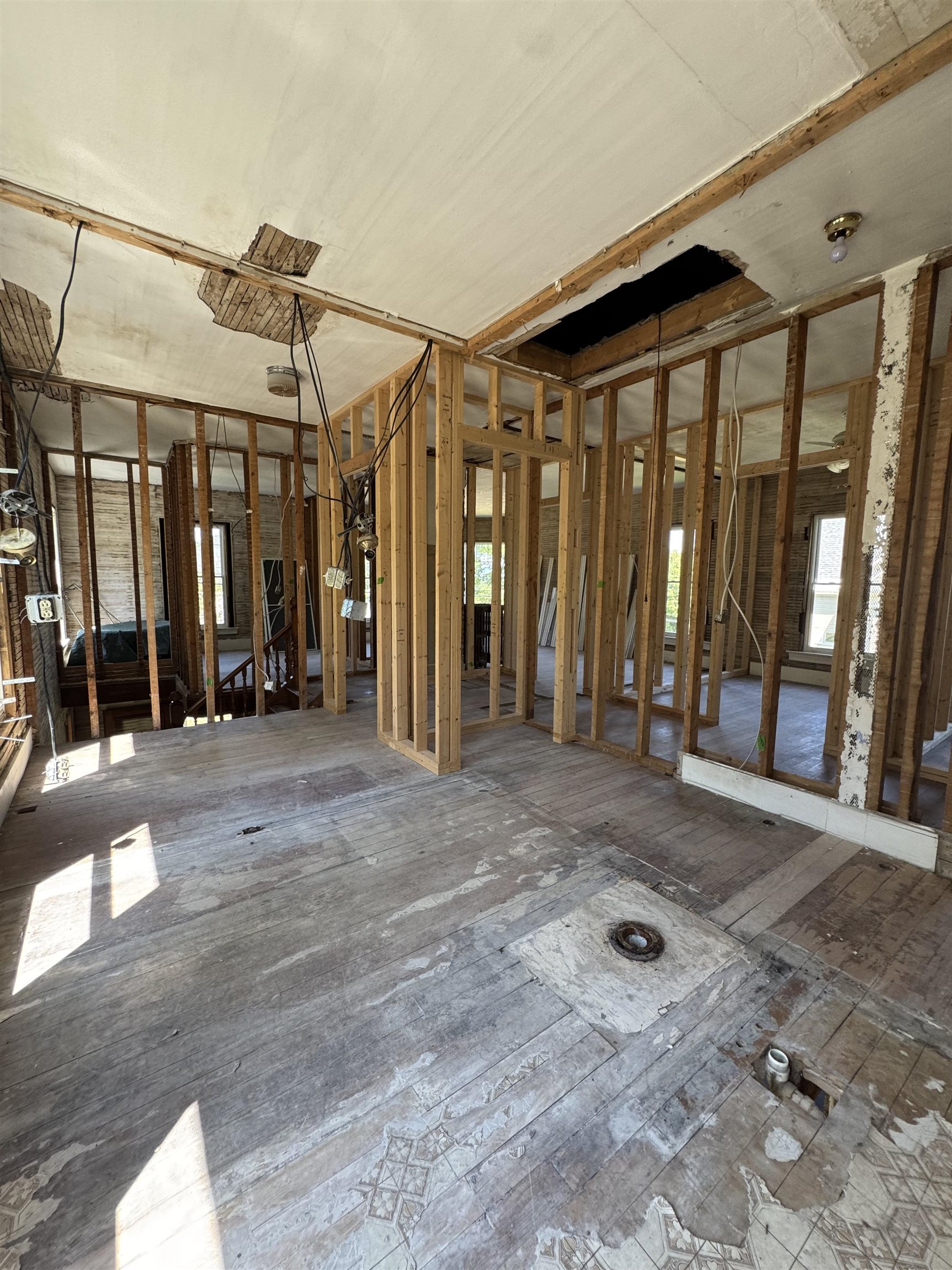 main property photo 24