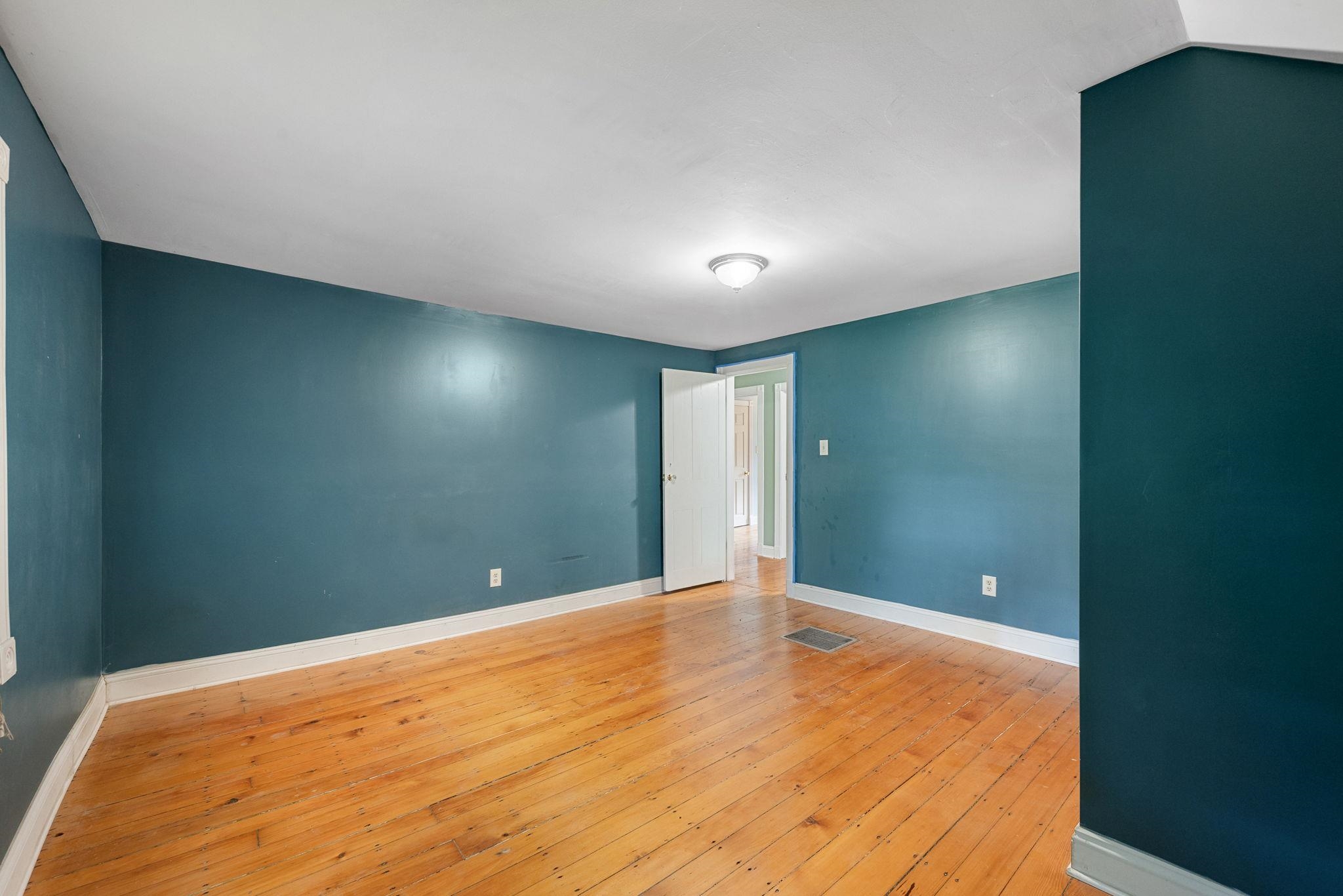 property viewer photo 17