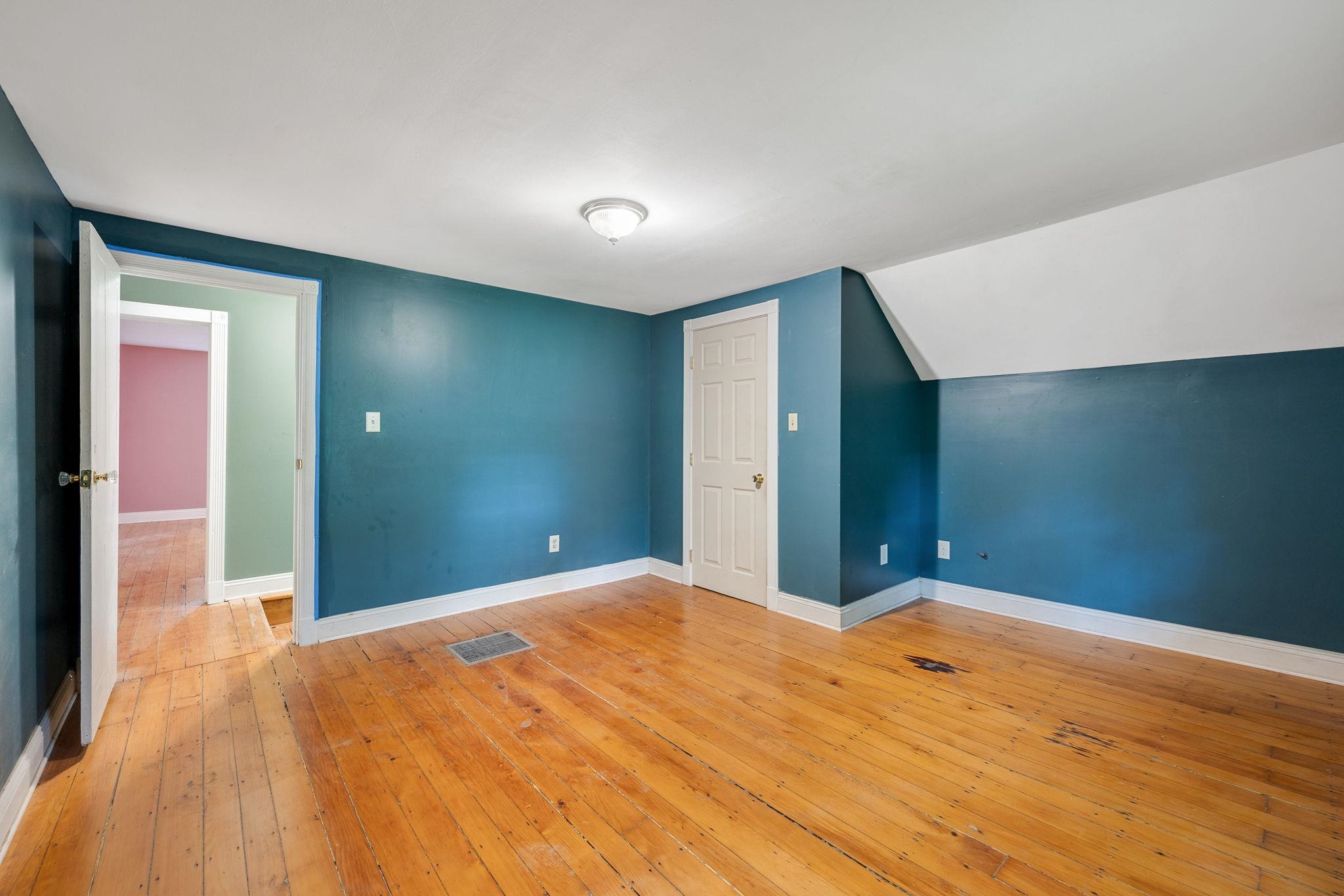 property viewer photo 18