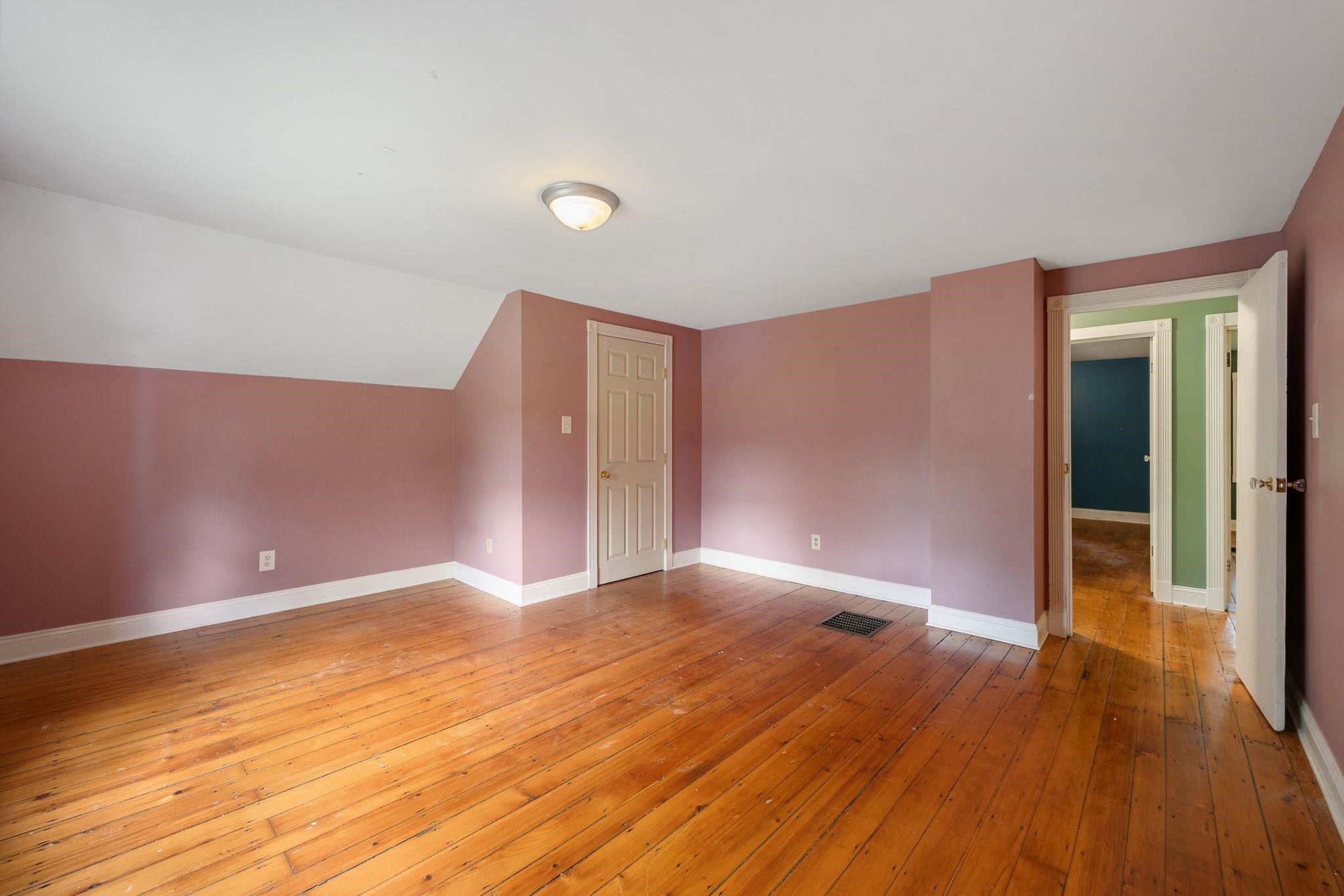 property viewer photo 22