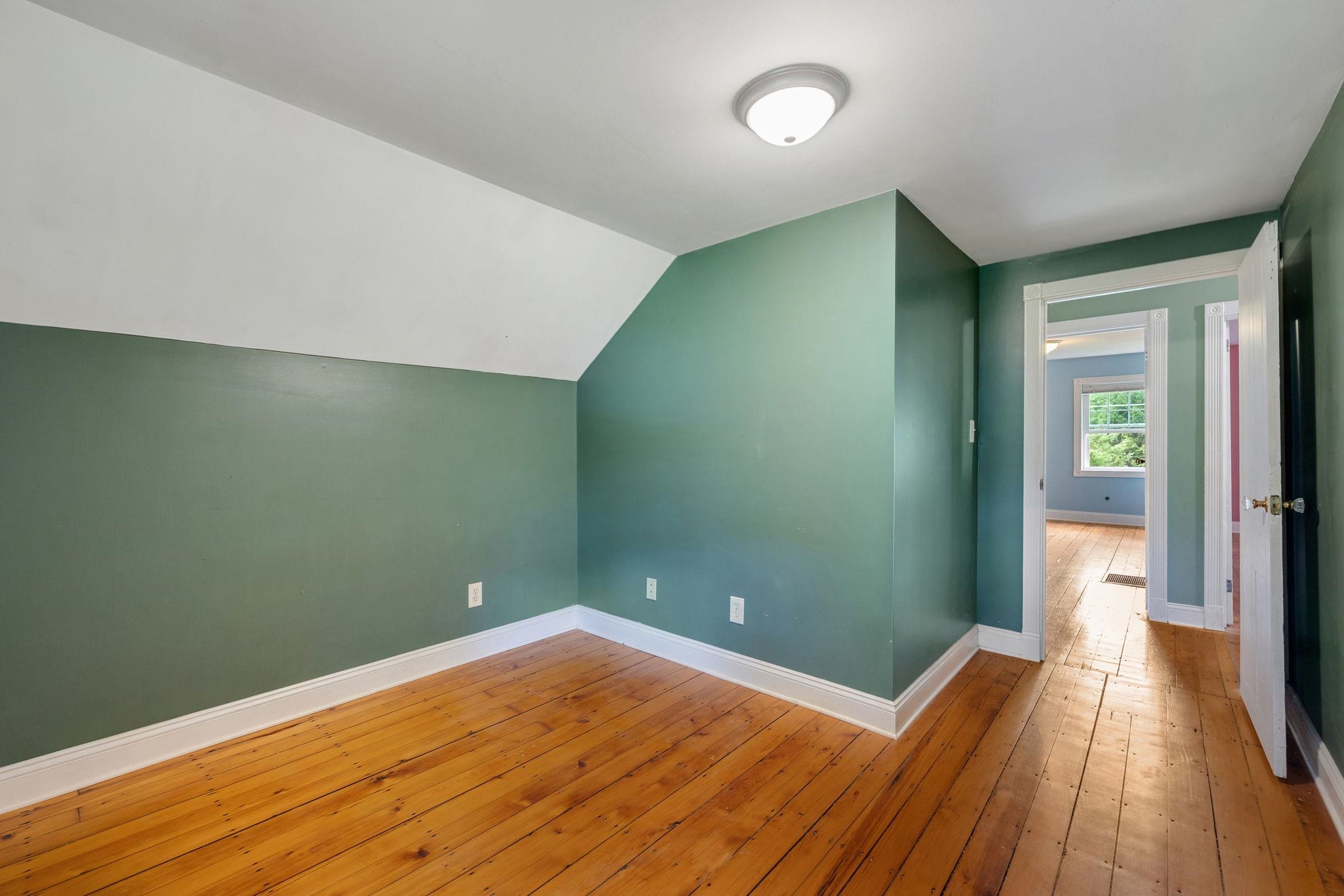 property viewer photo 24