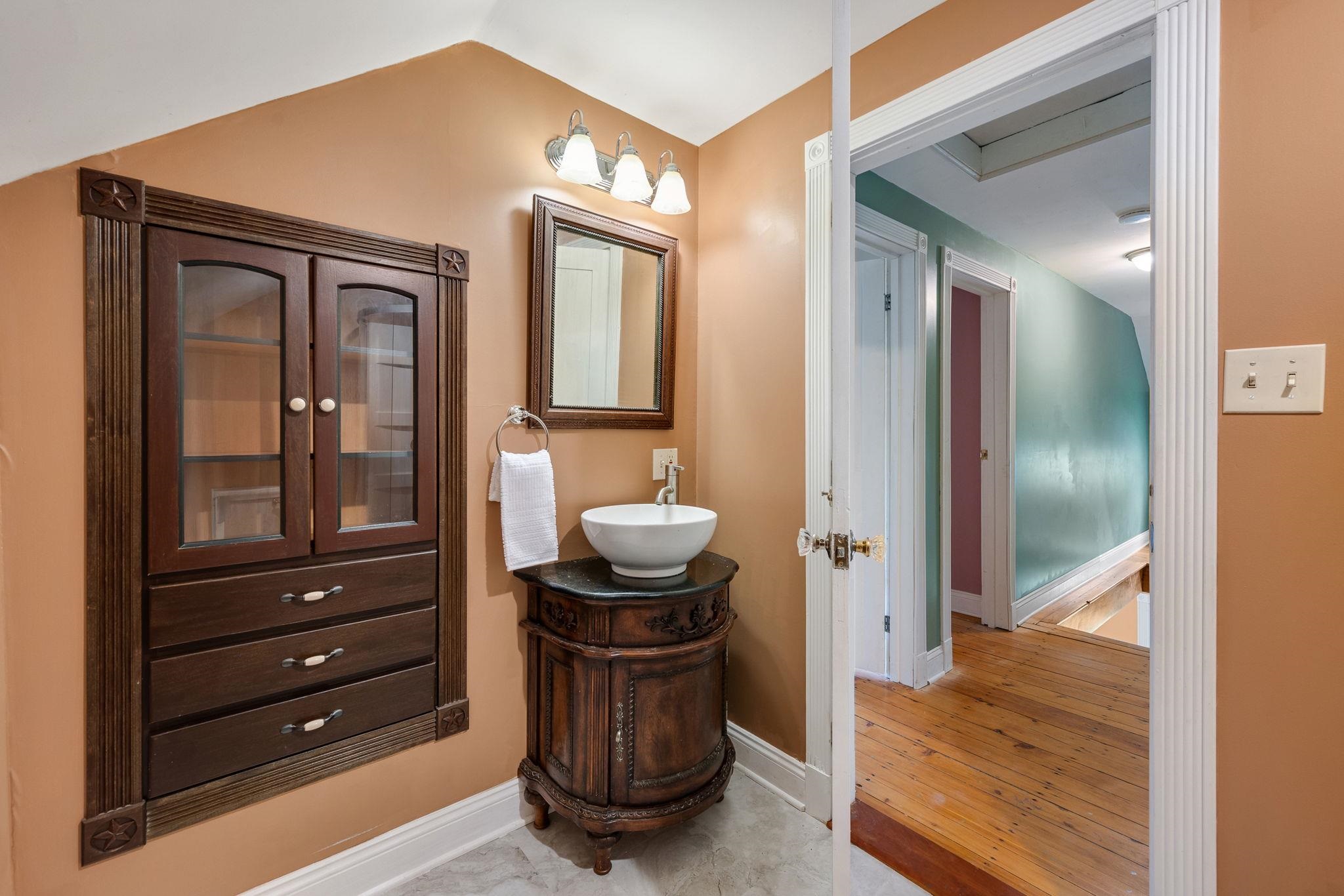 property viewer photo 7