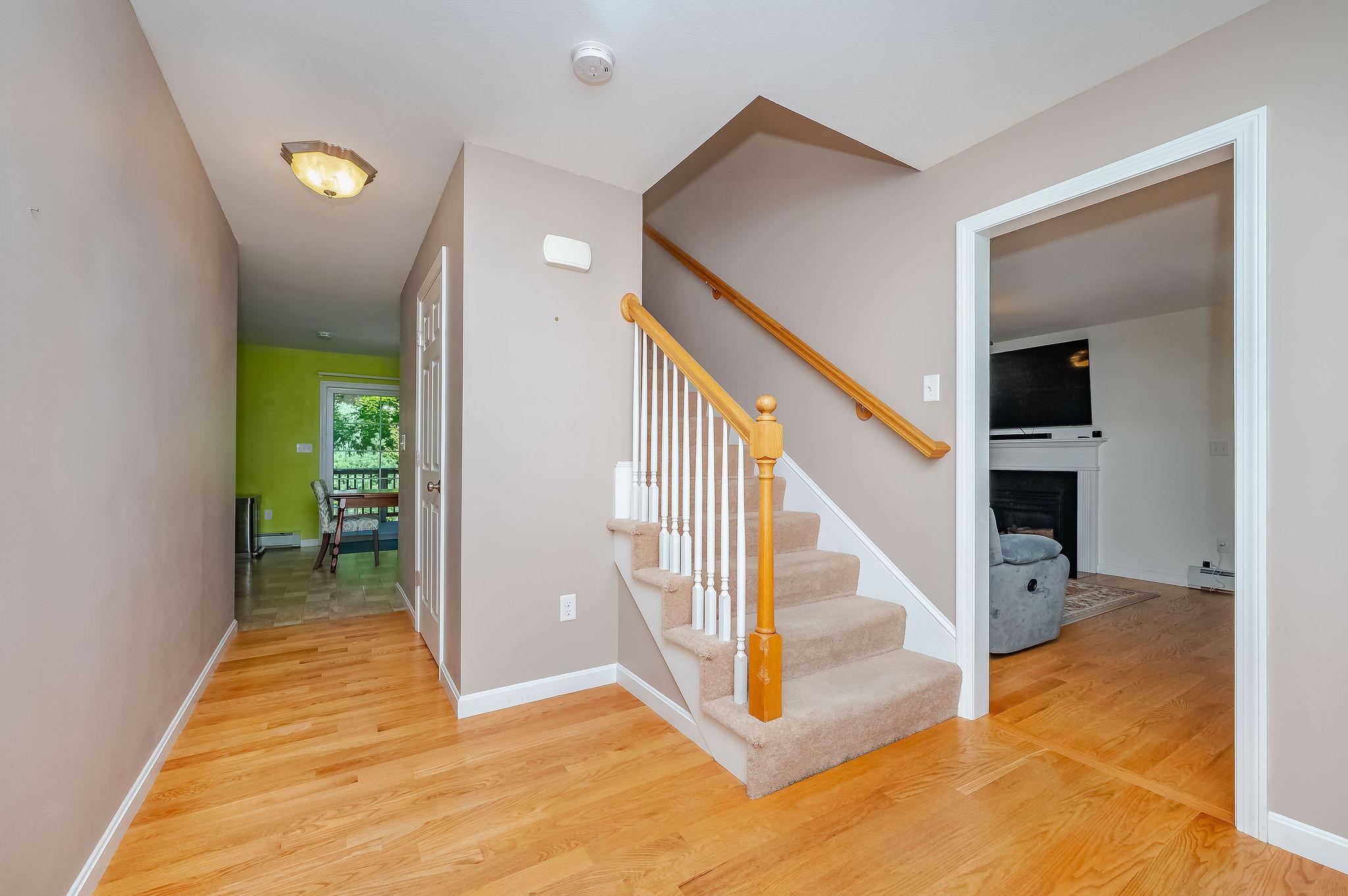 property viewer photo 8