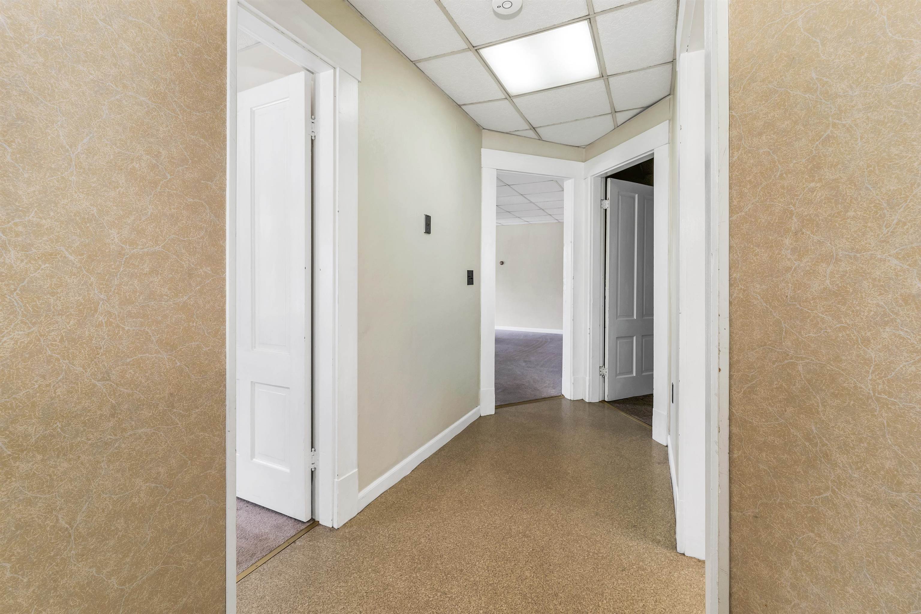 main property photo 19