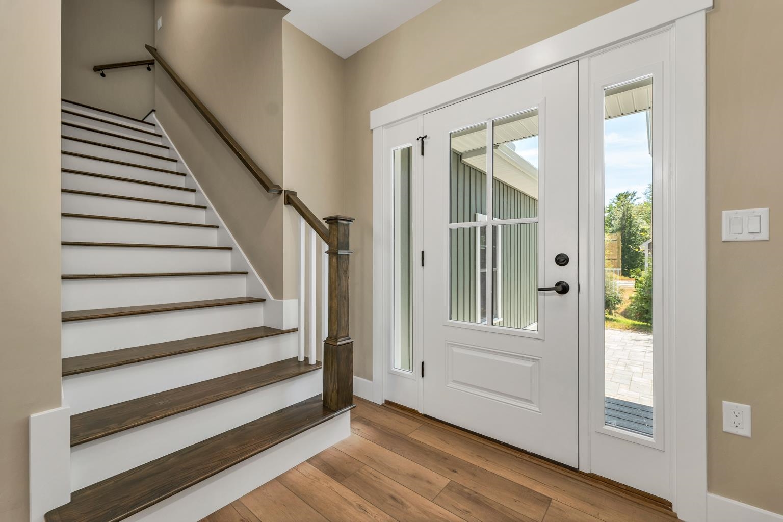 main property photo 9