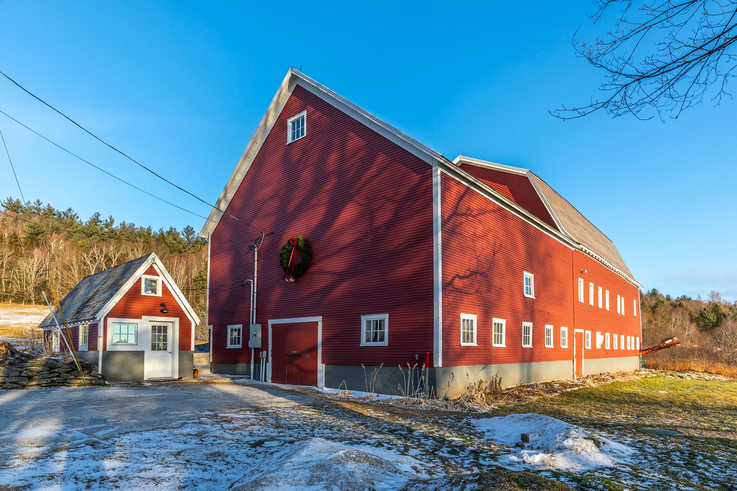 main property photo 40