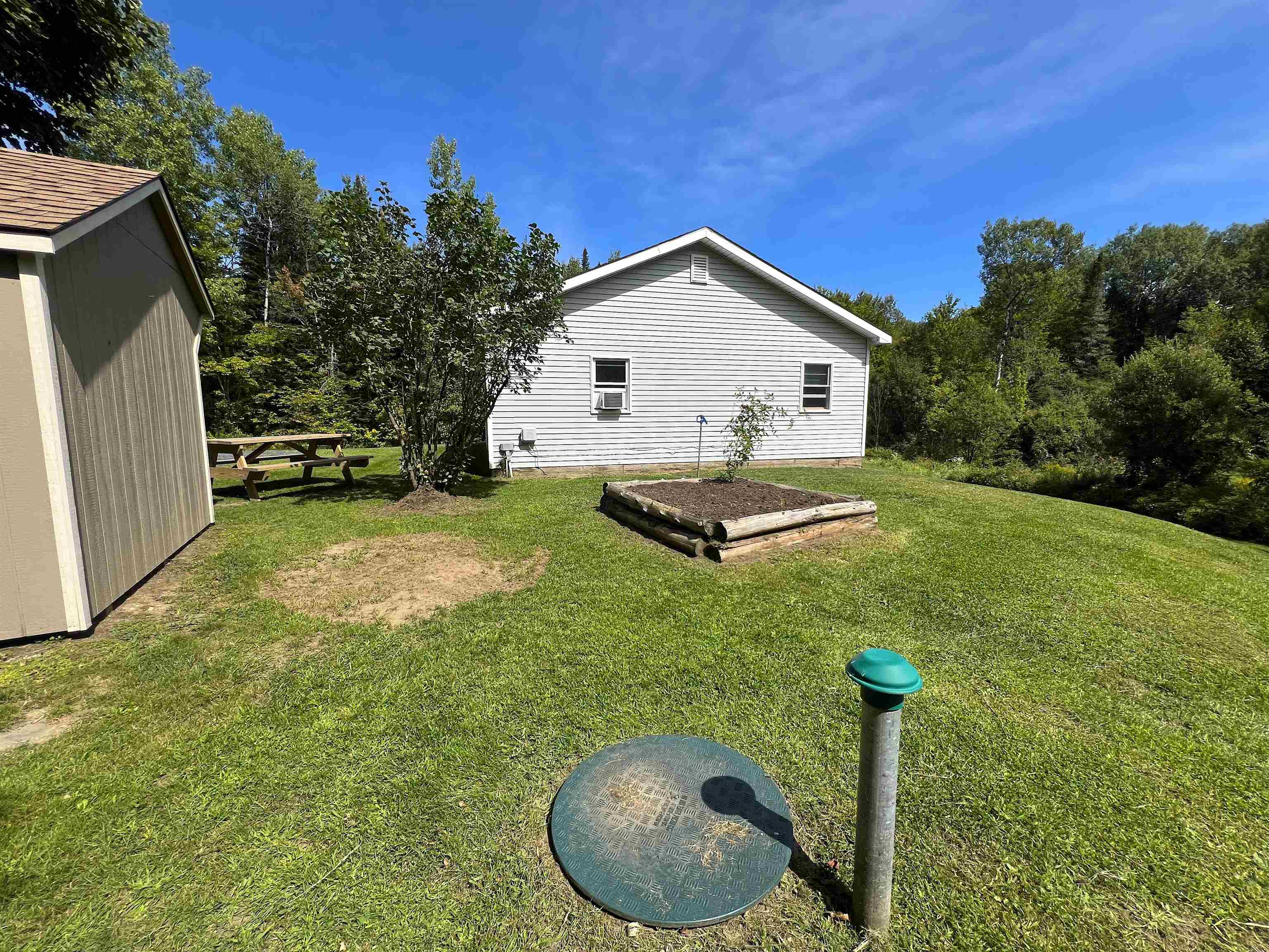 property viewer photo 23