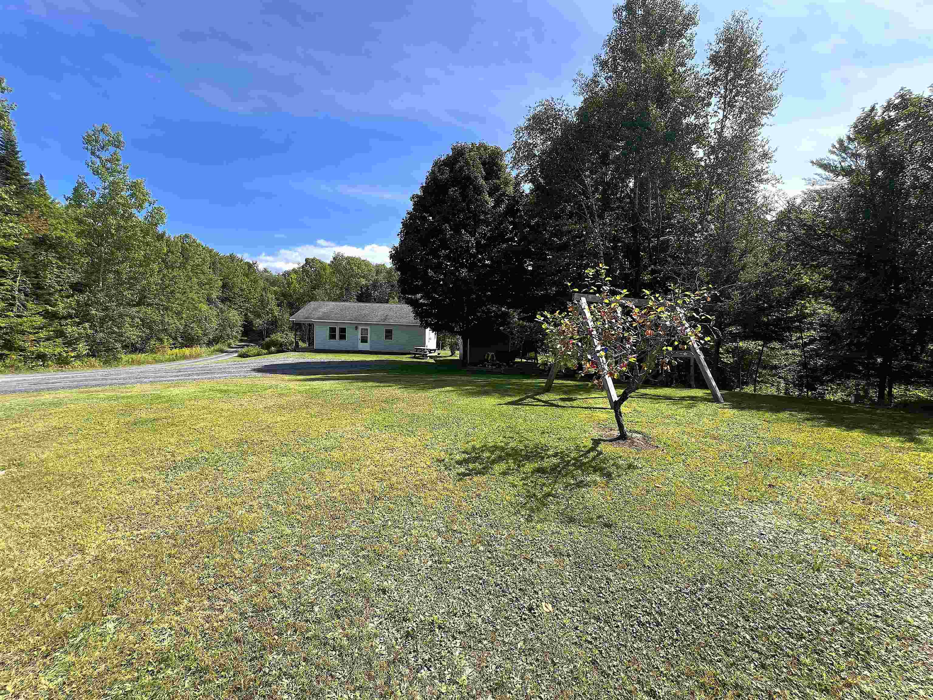 property viewer photo 7