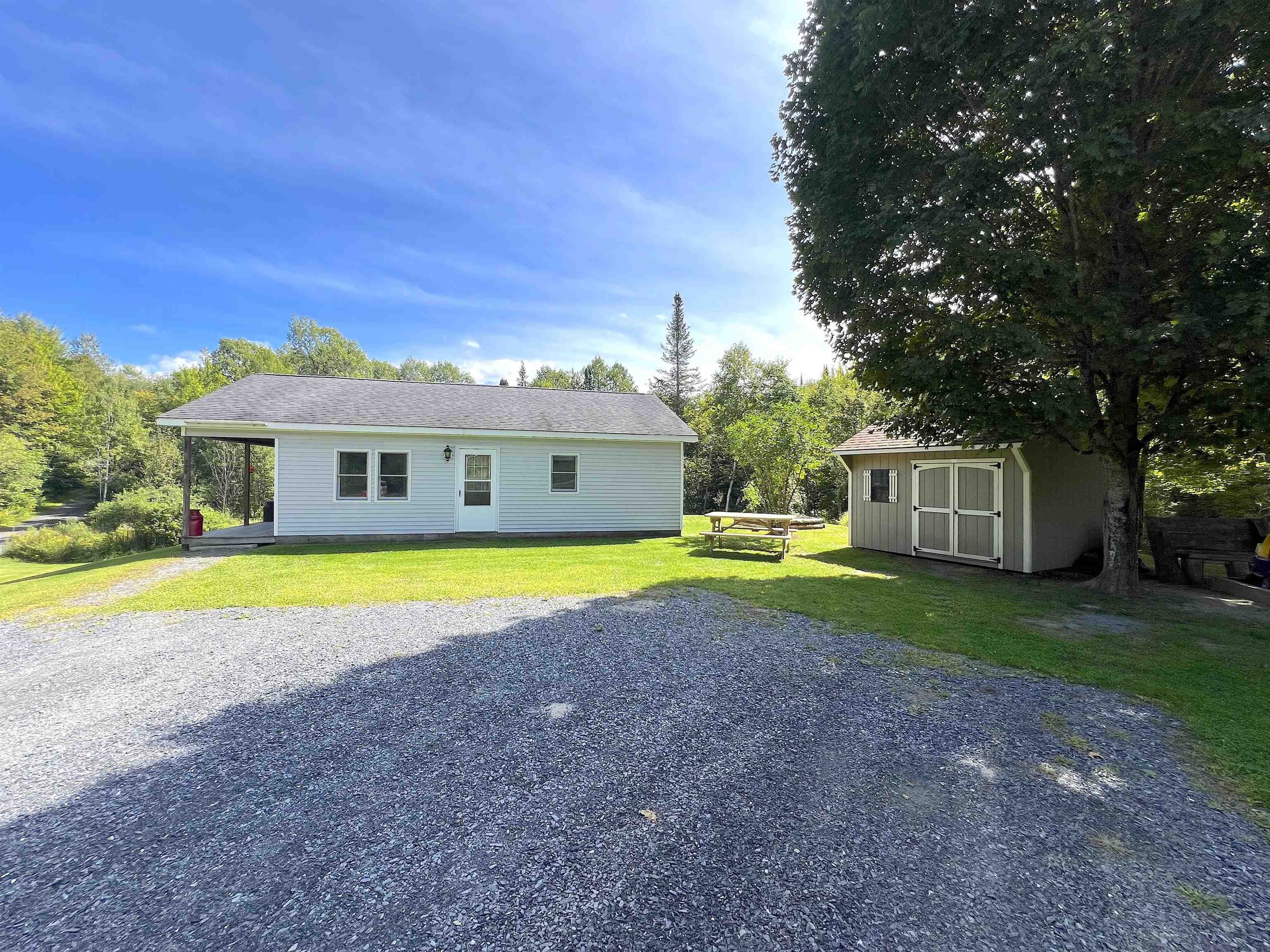 property viewer photo 8
