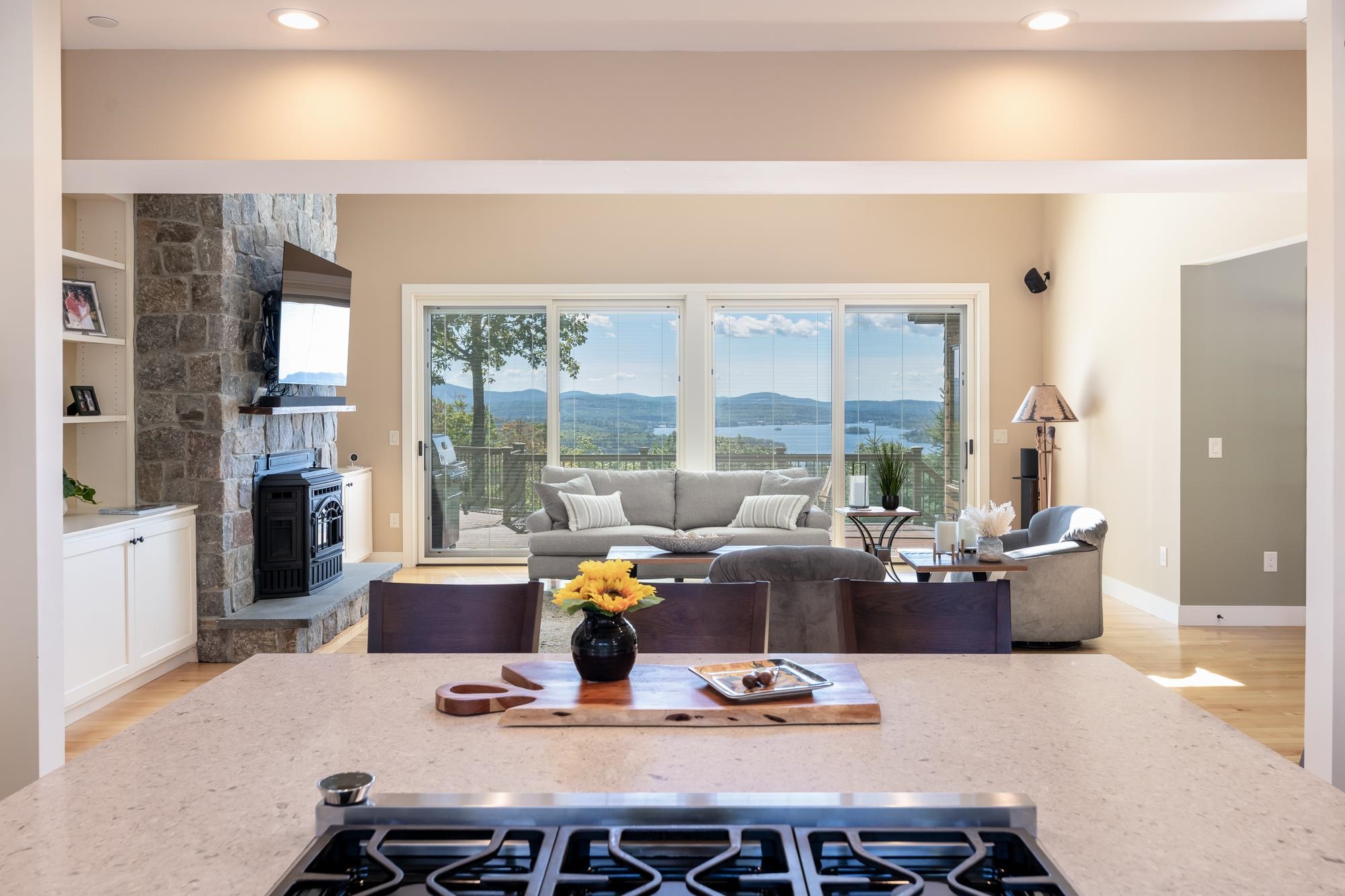 property viewer photo 12