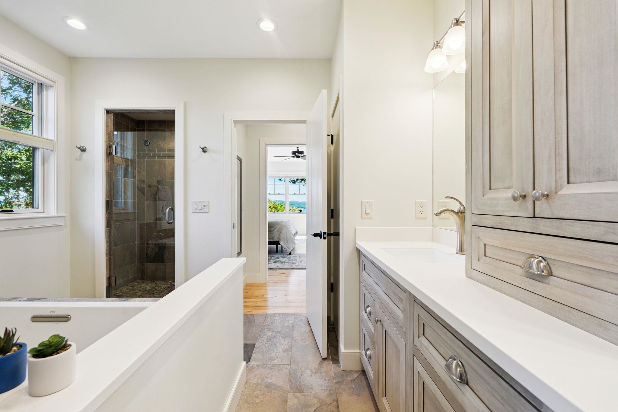 property viewer photo 22