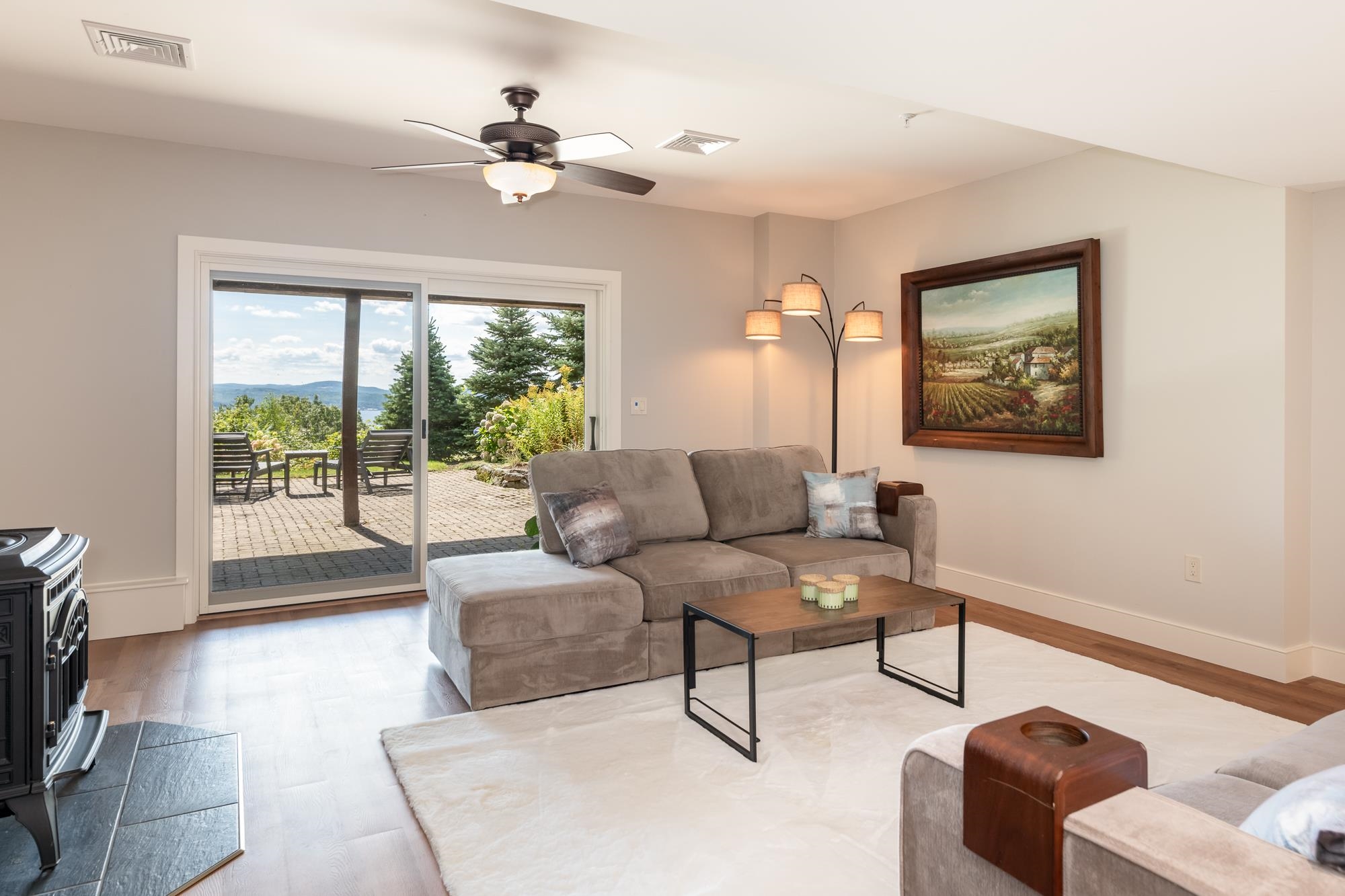 property viewer photo 31