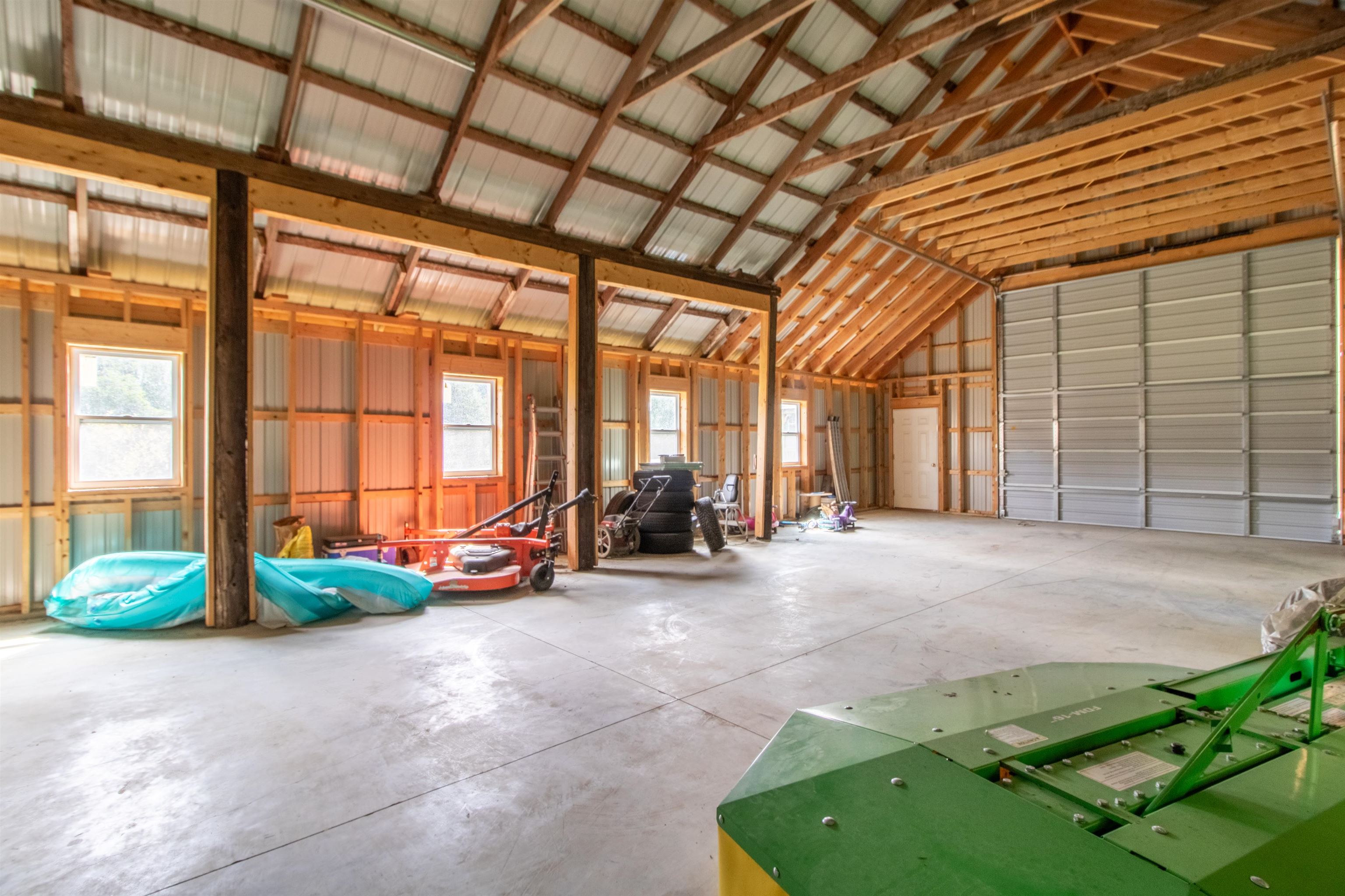 main property photo 50