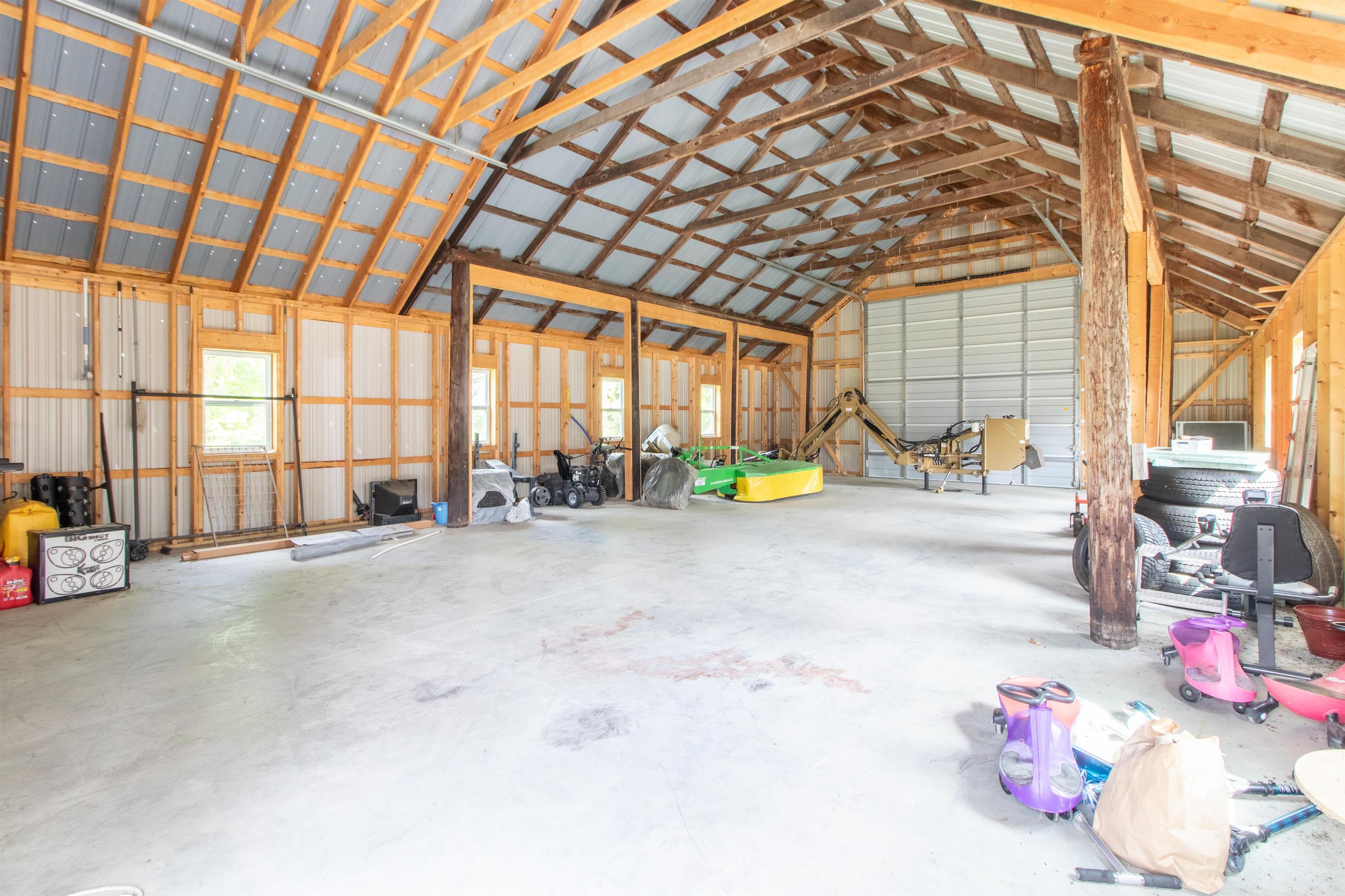 main property photo 51
