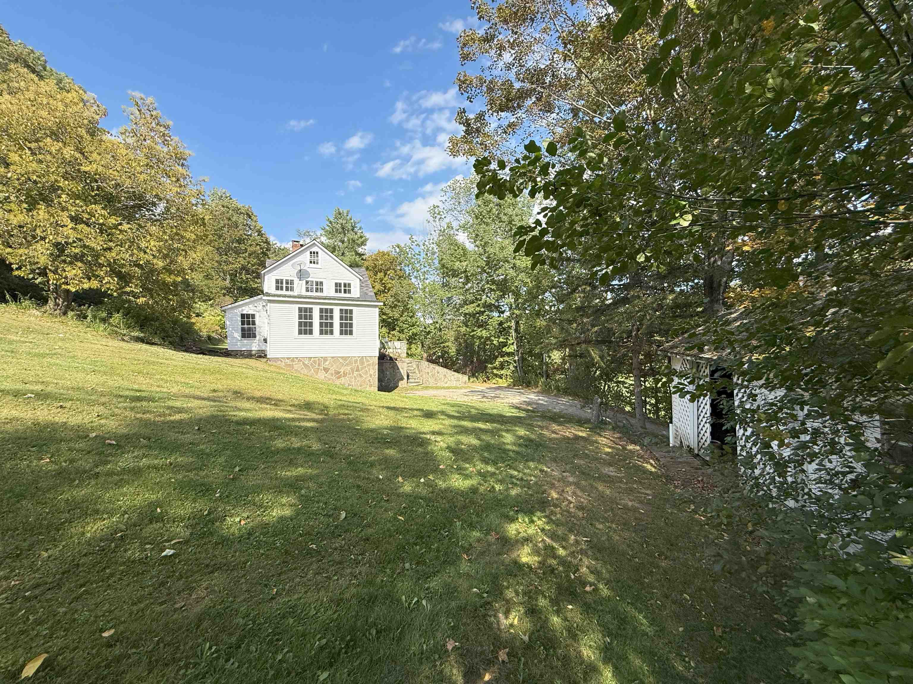 main property photo 34