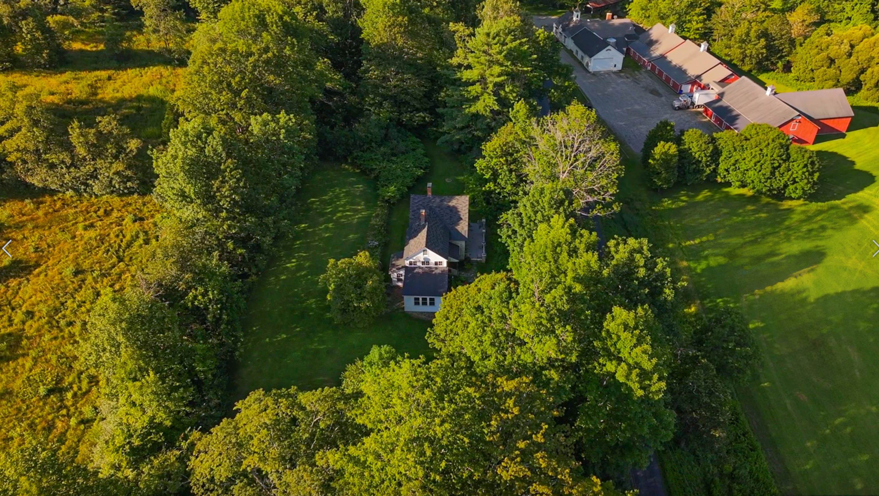 main property photo 59