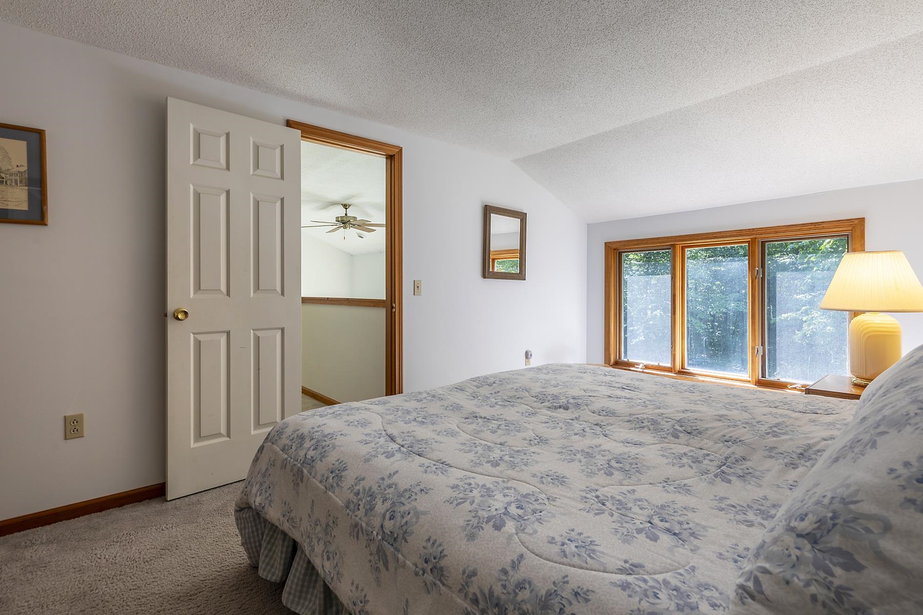 property viewer photo 18