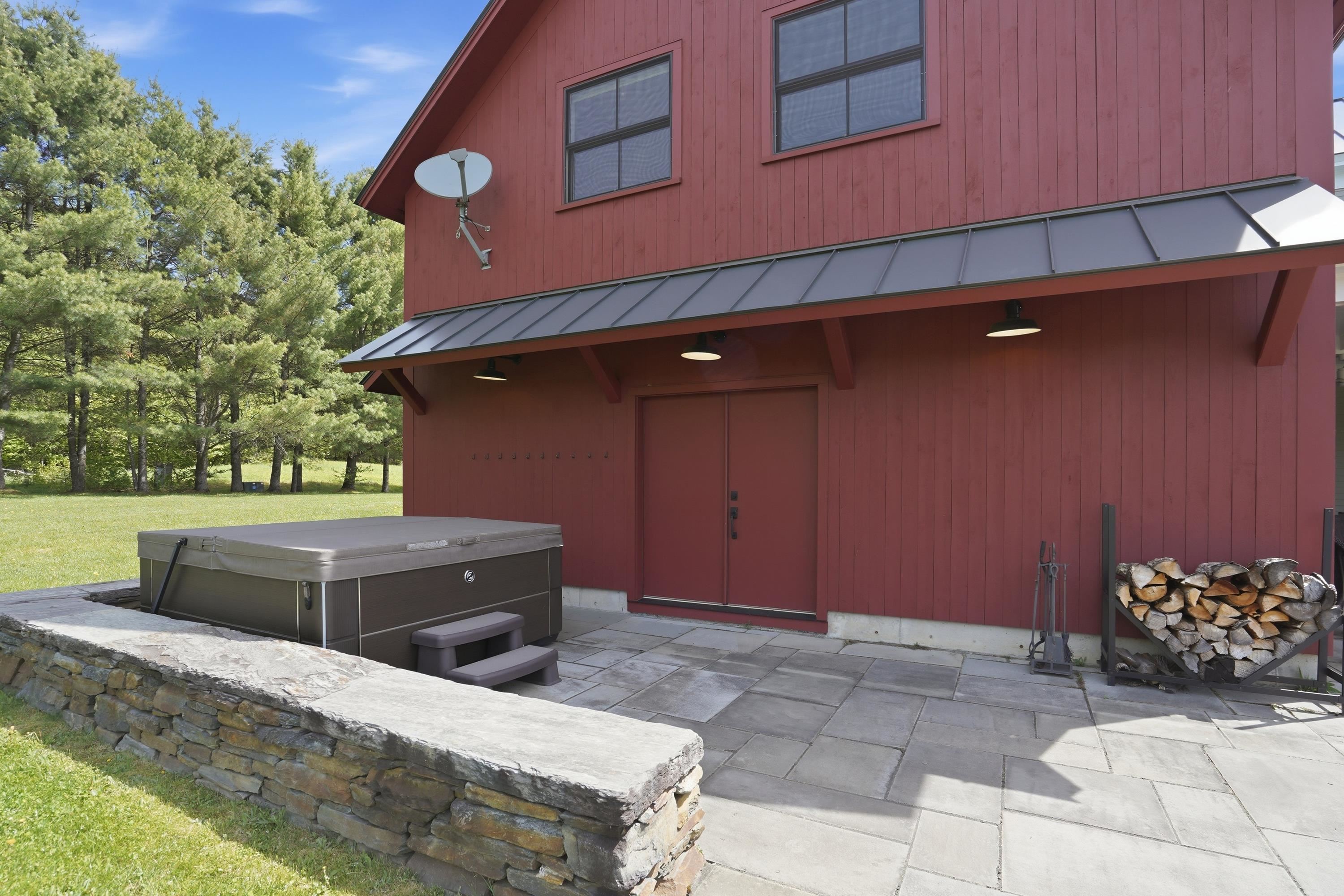 main property photo 36