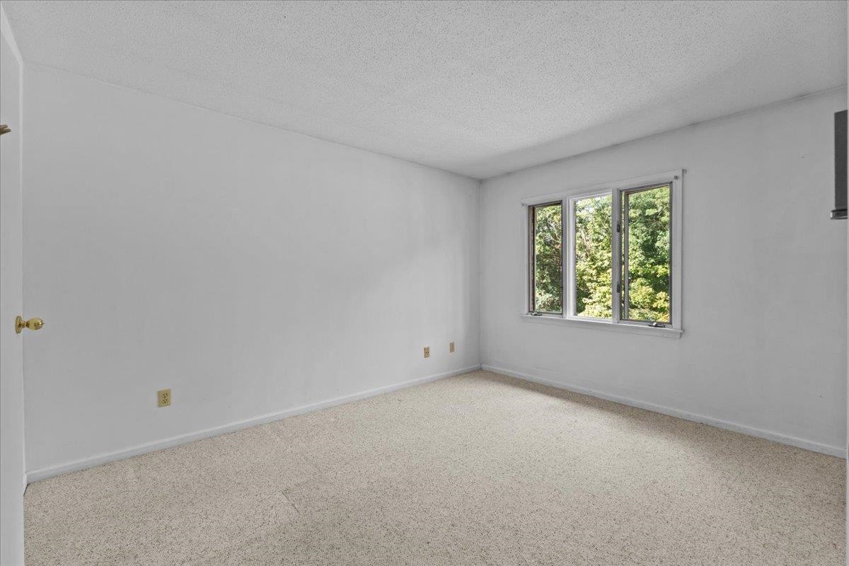 property viewer photo 18